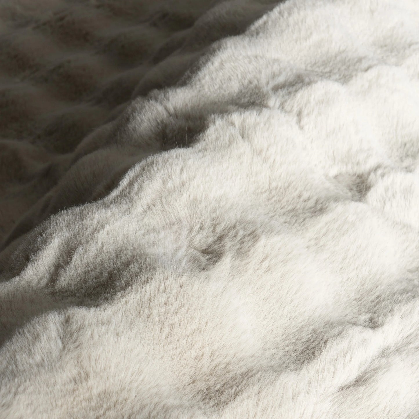 nuLOOM Jeni SuperiorWash Solid Faux Rabbit Machine Washable Area Rug, 2' 6" x 8', Runner, Jeni Grey