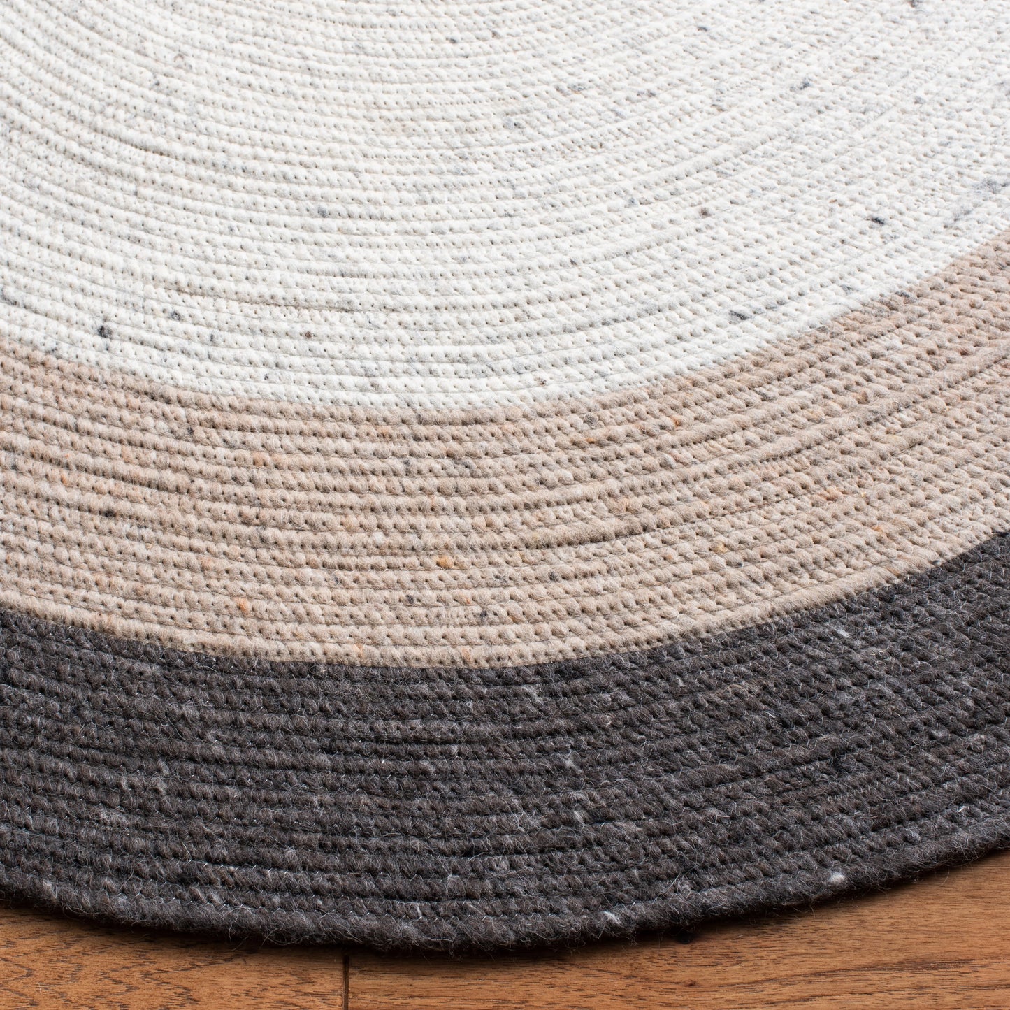 SAFAVIEH Braided Nazca Geometric Reversible Area Rug, Grey/Ivory, 6' x 9' Oval