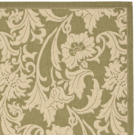 SAFAVIEH Courtyard Aubrey Floral Indoor/Outdoor Area Rug, Green/Creme, 5'3" x 7'7"