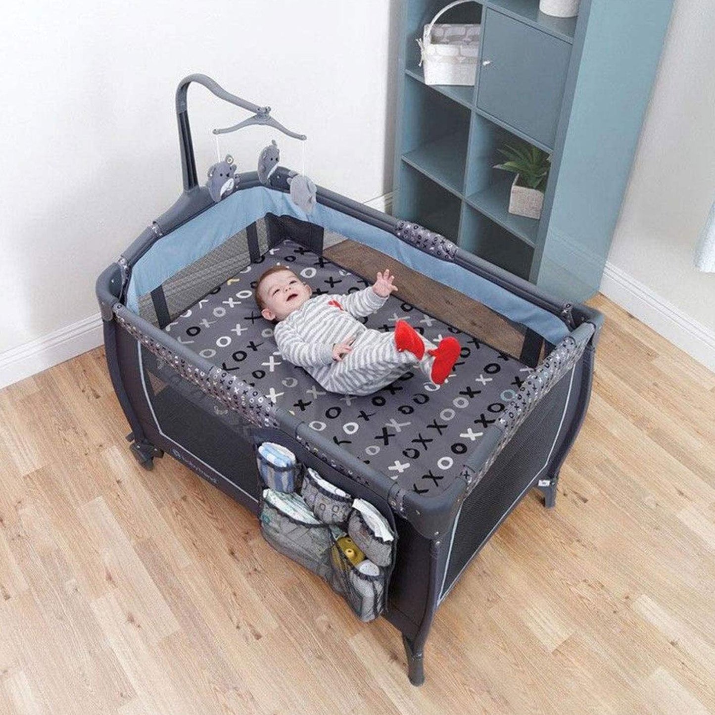 Baby Trend Trend-E Nursery Center Playard with Travel Bag - Starlight Pink
