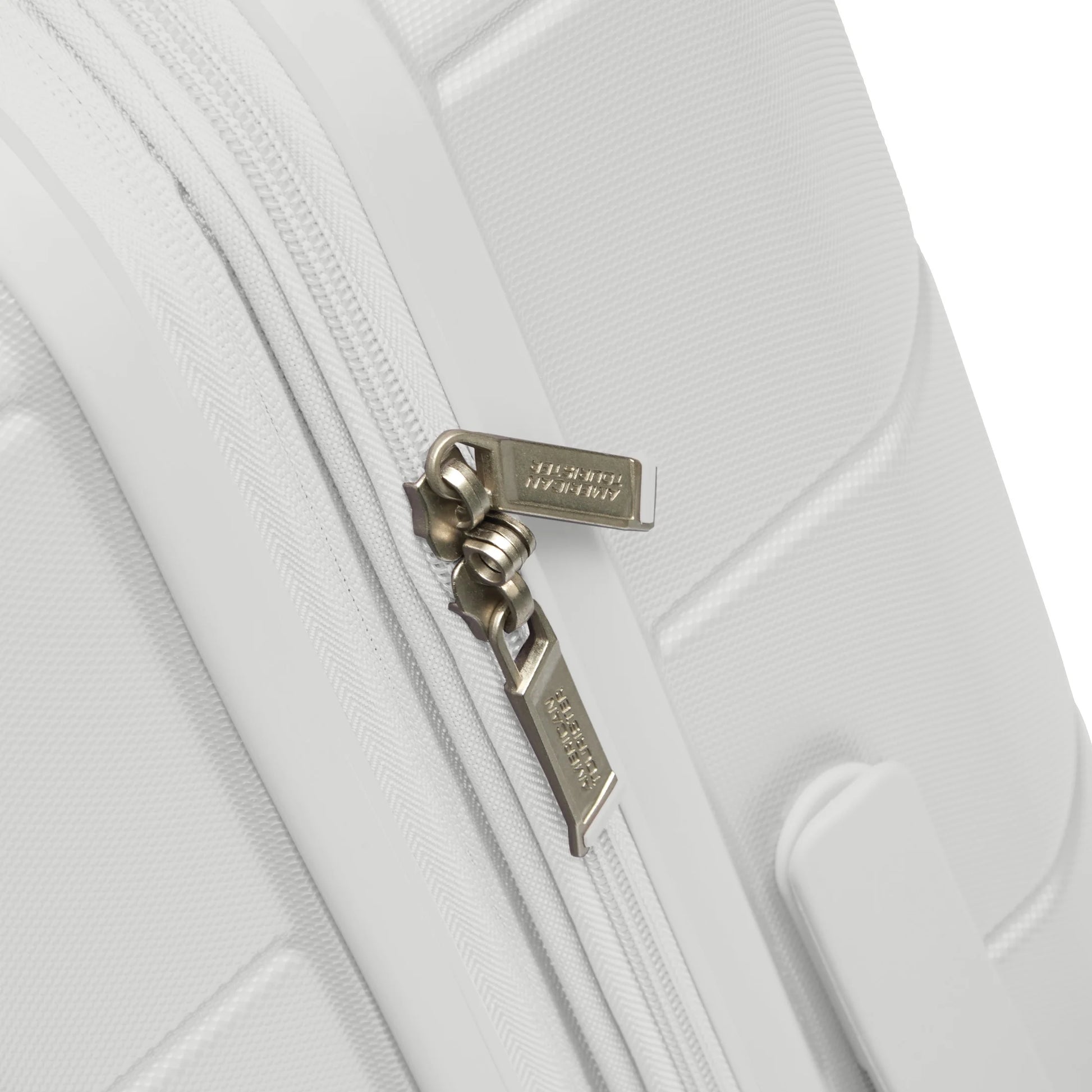 American Tourister Stratum 2.0 28-Inch Hardside Checked Luggage with Spinner Wheels - White