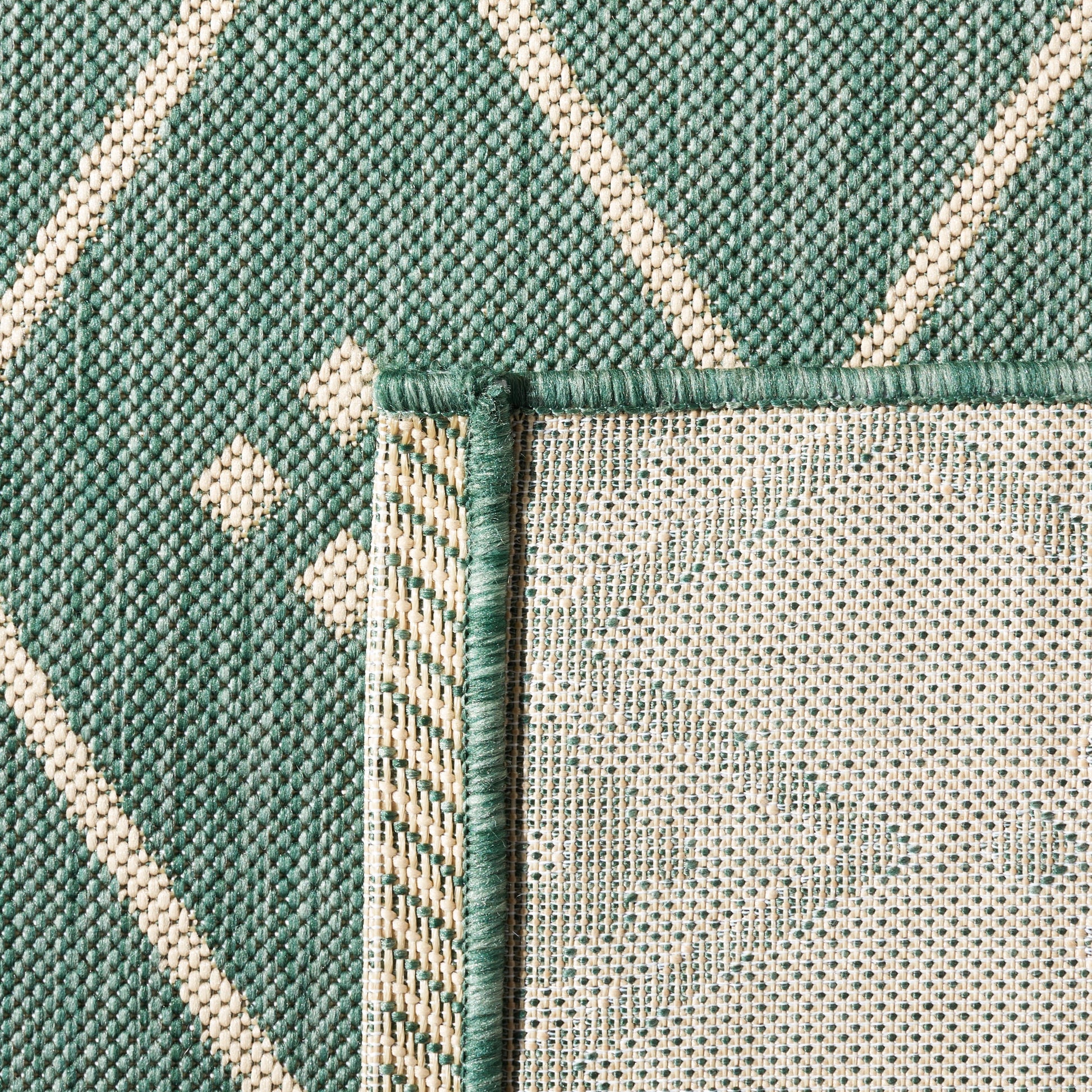 SAFAVIEH Courtyard Cori Bordered Indoor/Outdoor Area Rug, Dark Green/Beige, 9' x 12'