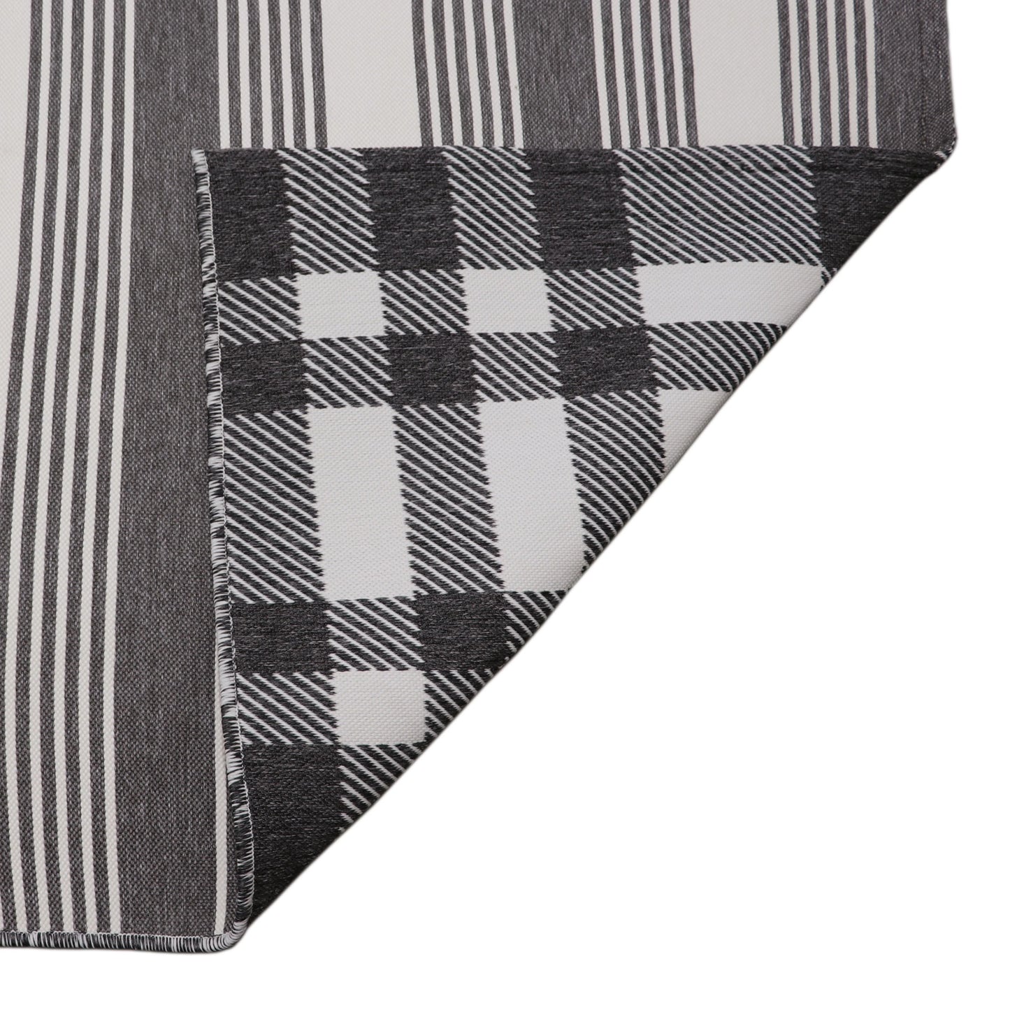 Better Homes & Gardens Buffalo Plaid Reversible Rug, Black/White, 7' x 10'