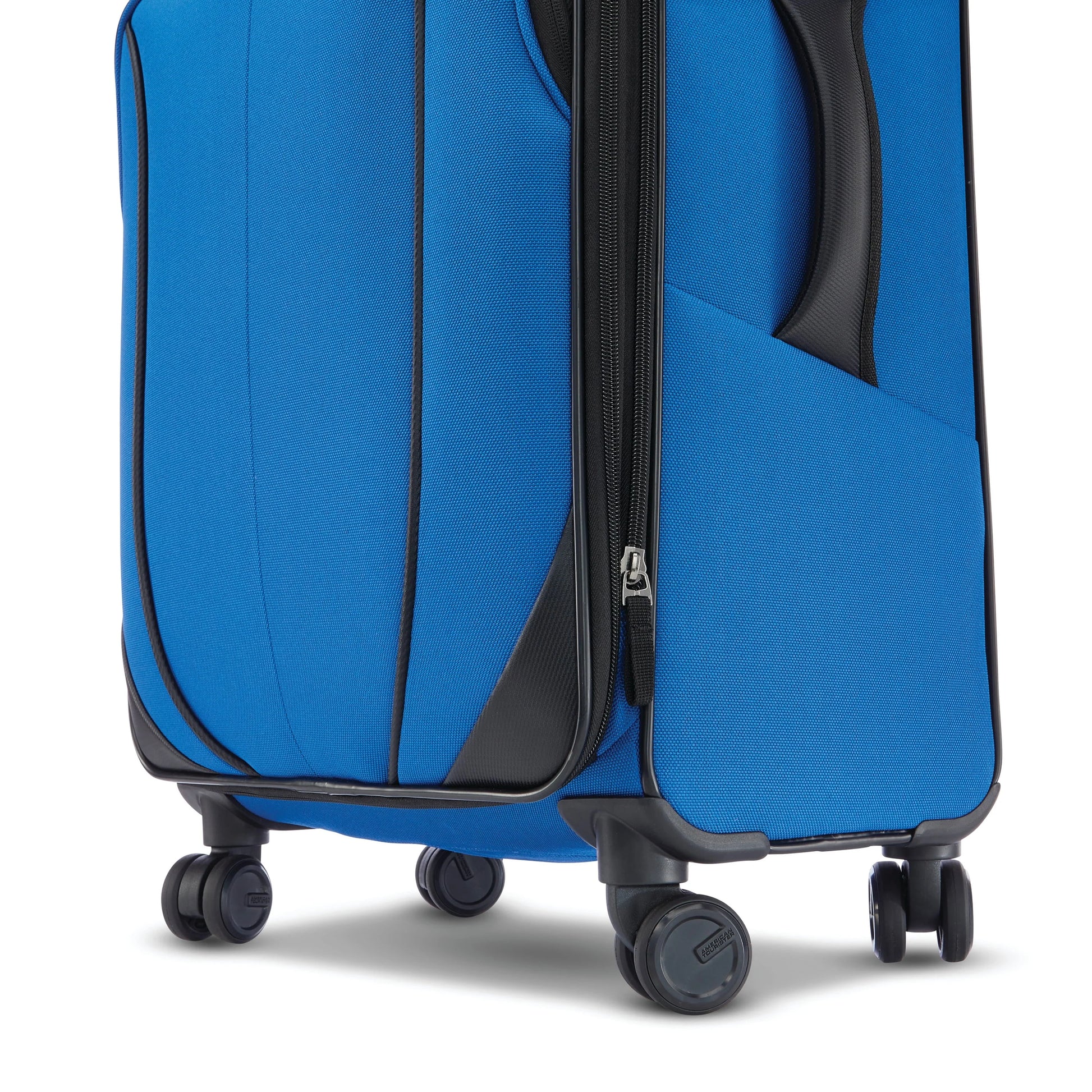 American Tourister 4 KIX 2.0 24" Upright Spinner Luggage