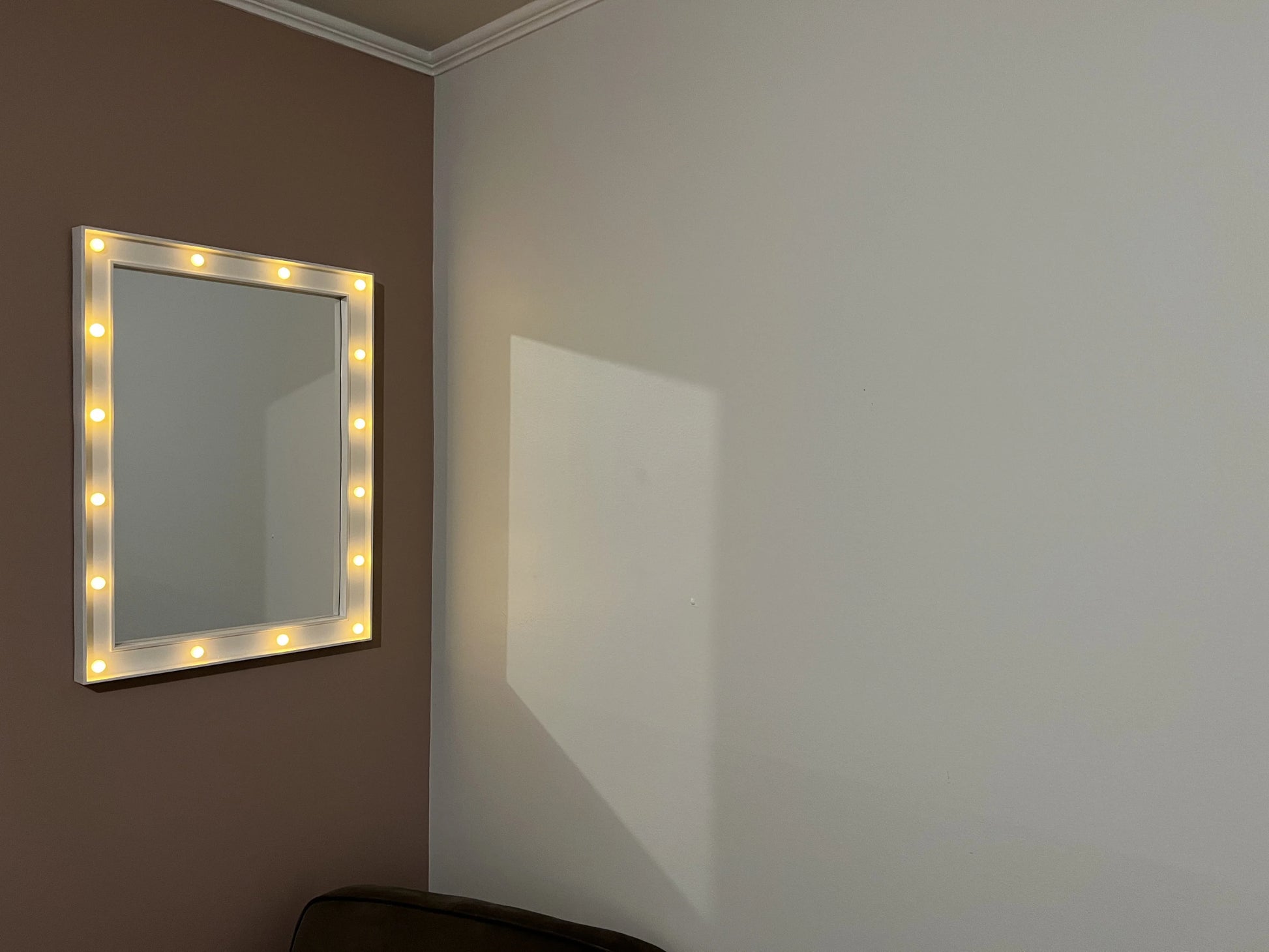 Justice 18" x 22" Rectangle Lighted Wall Mirror, White