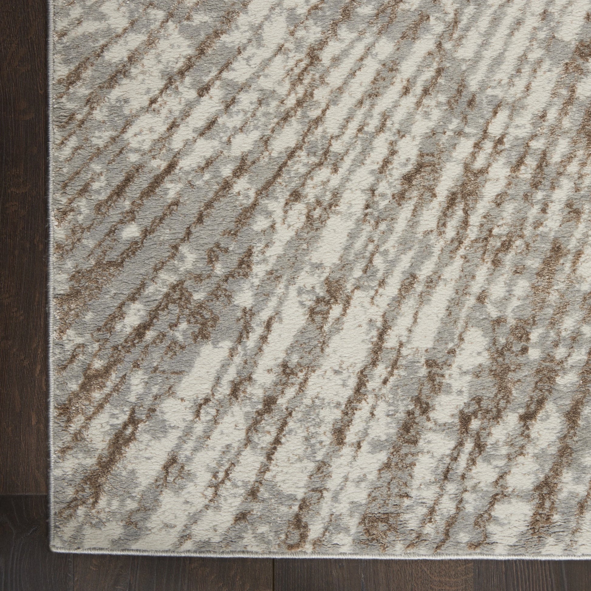 Inspire Me! Home Décor Metallic Abstract Grey Mocha 5'3" x 7'3" Area Rug, (5x7)