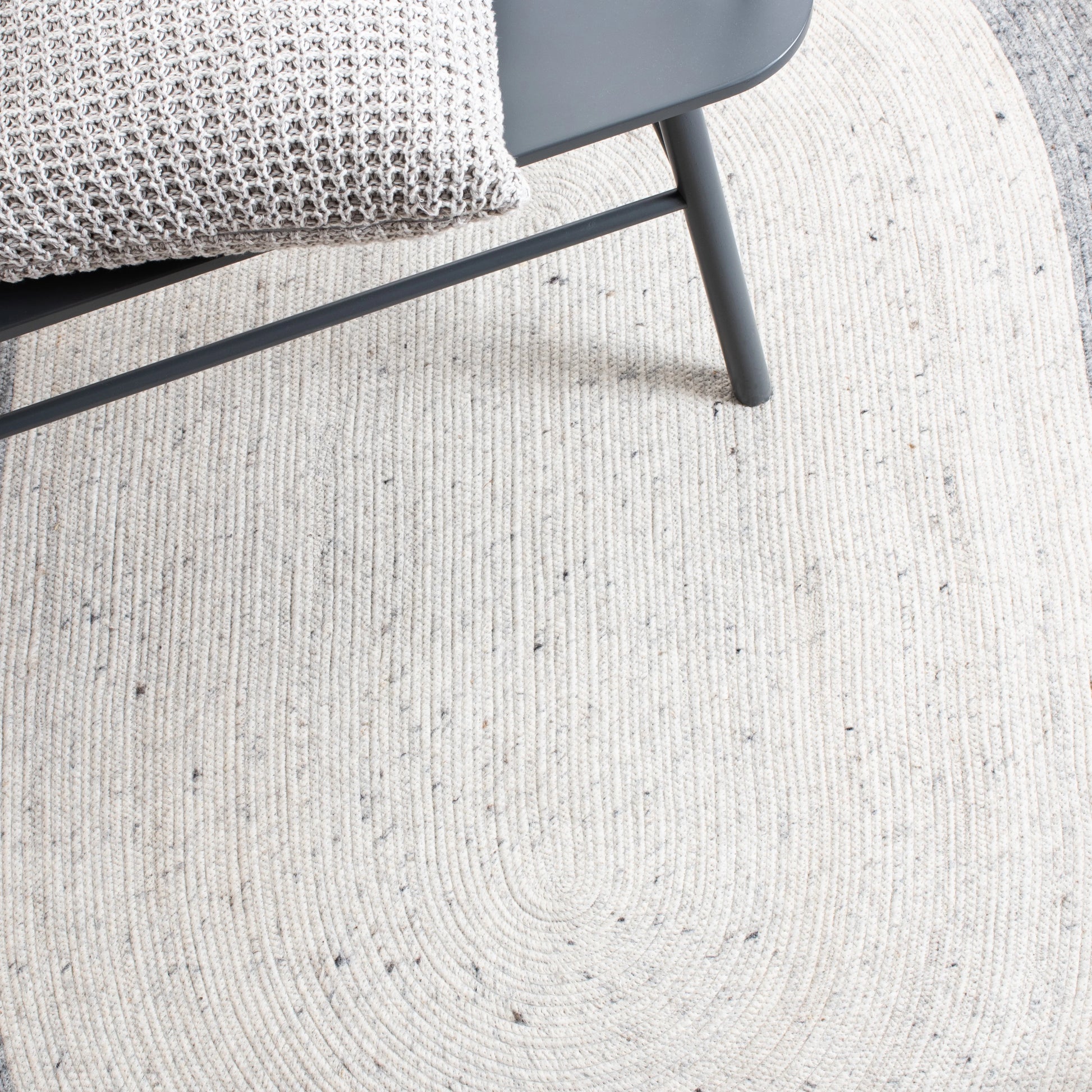 SAFAVIEH Braided Nazca Geometric Reversible Area Rug, Grey/Ivory, 6' x 9' Oval