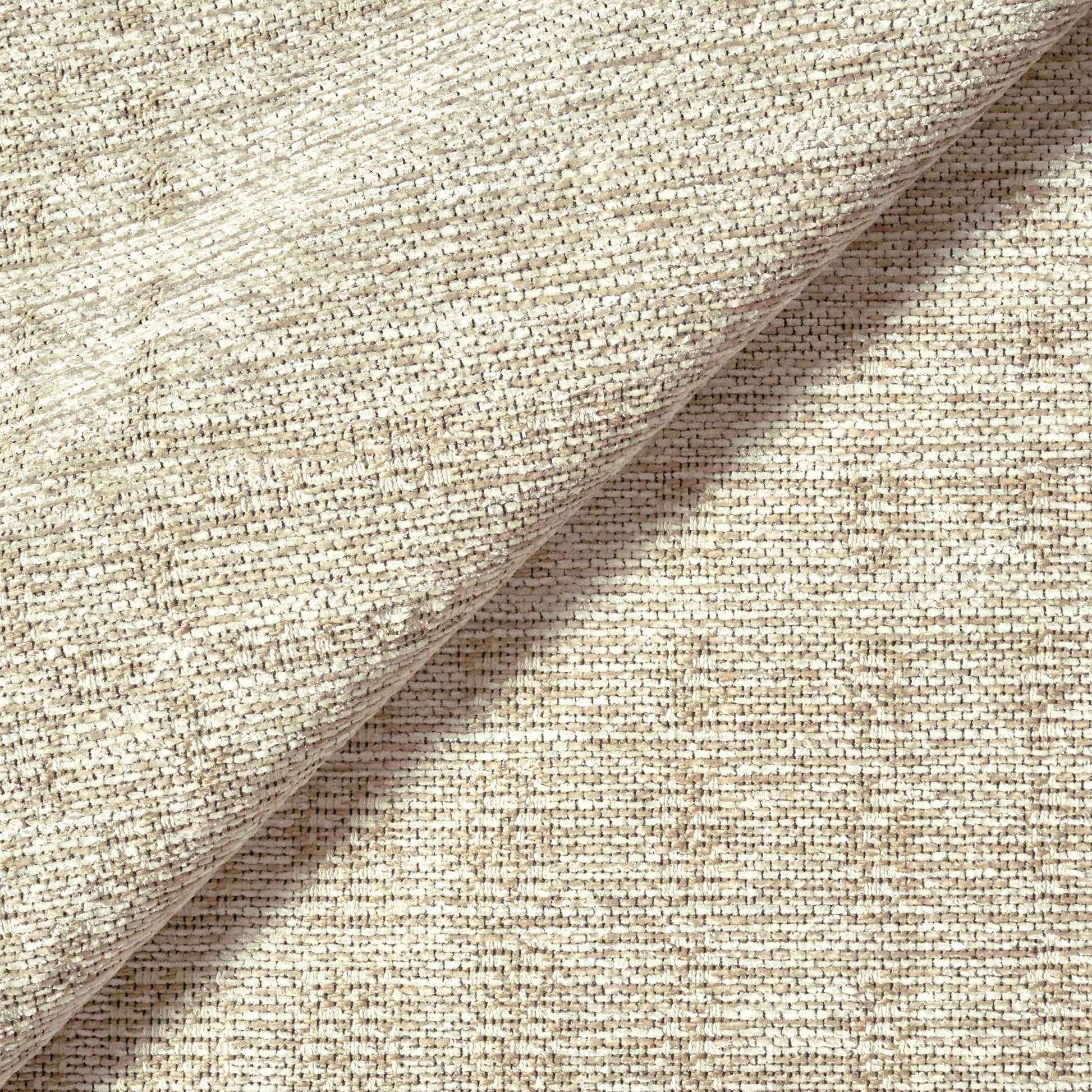 Avante Area Rug, Caseus Ivory, 5’ x 7’