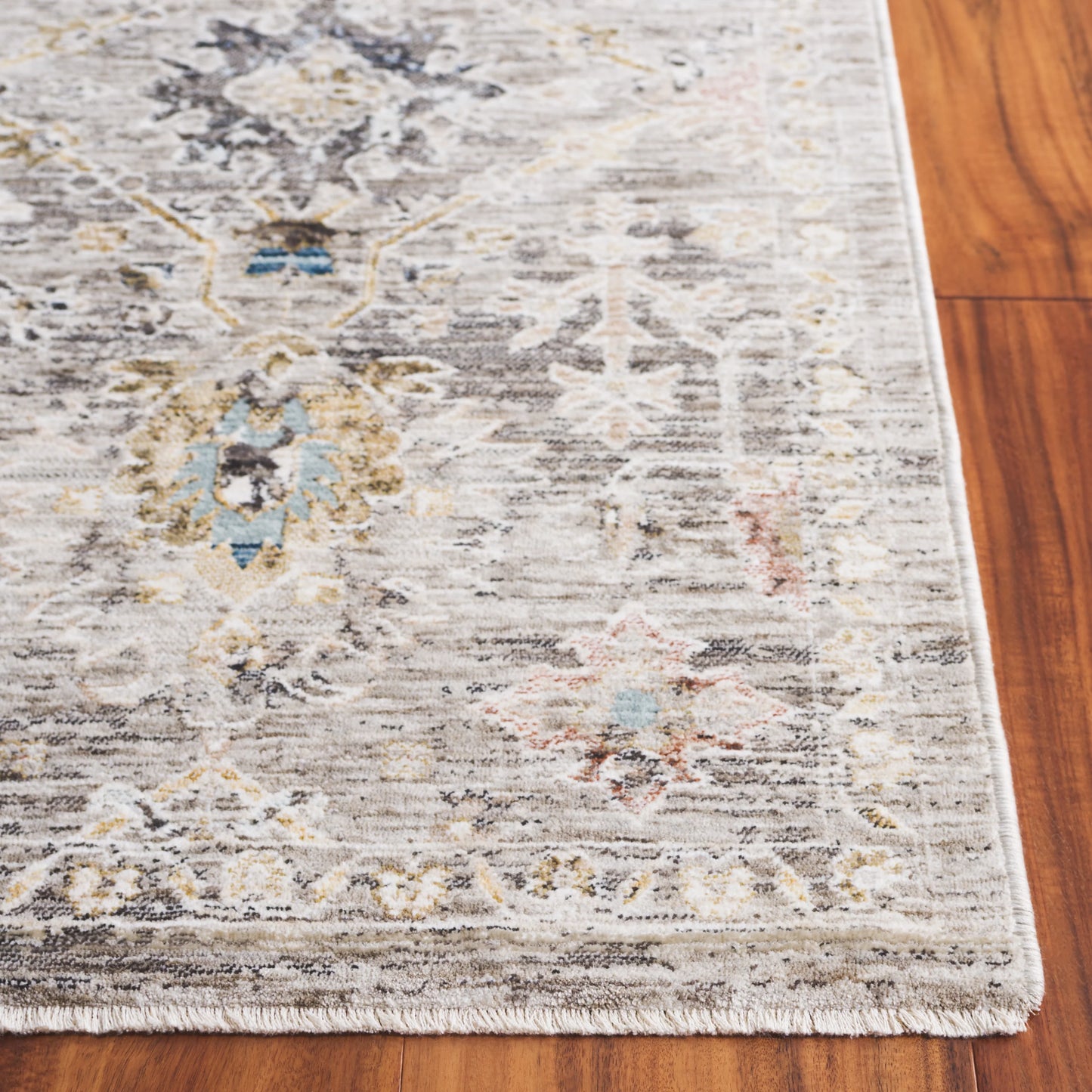 SAFAVIEH Autumn Freeman Floral Area Rug, Beige/Ivory Blue, 8' x 10'