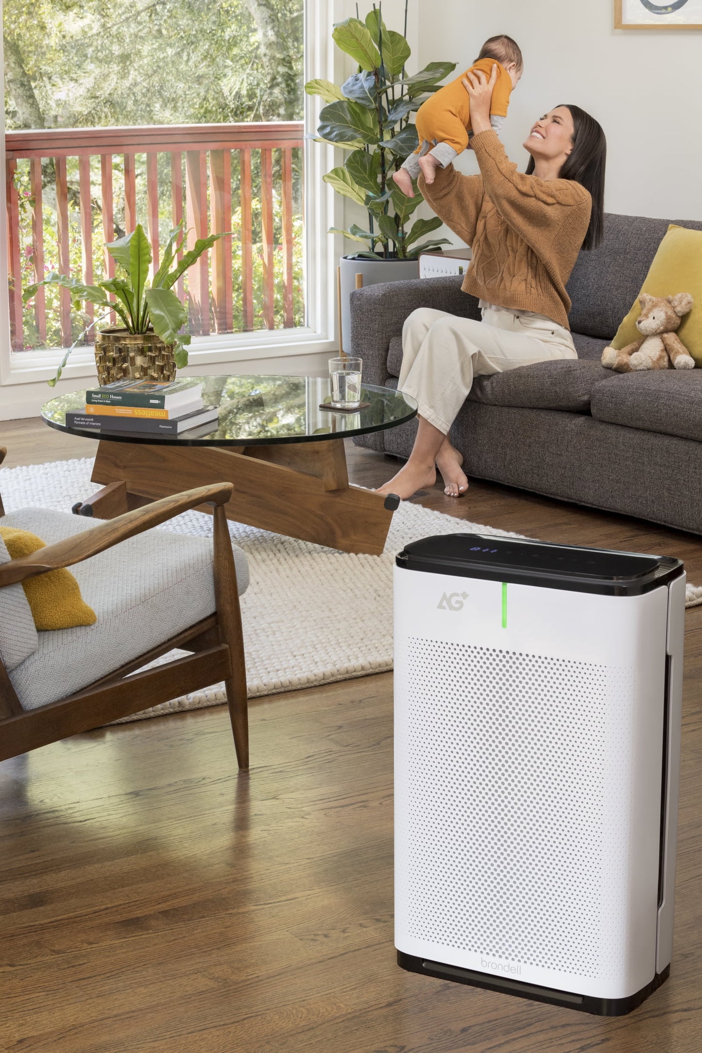Brondell P700BB-W Pro Air Purifier Clean Air Filter With Aurabeat AG+ Technology for Bedroom, Home Office, Reduces Odor from Smoke and Pets, Includes Filters, 1655 Square Feet, White