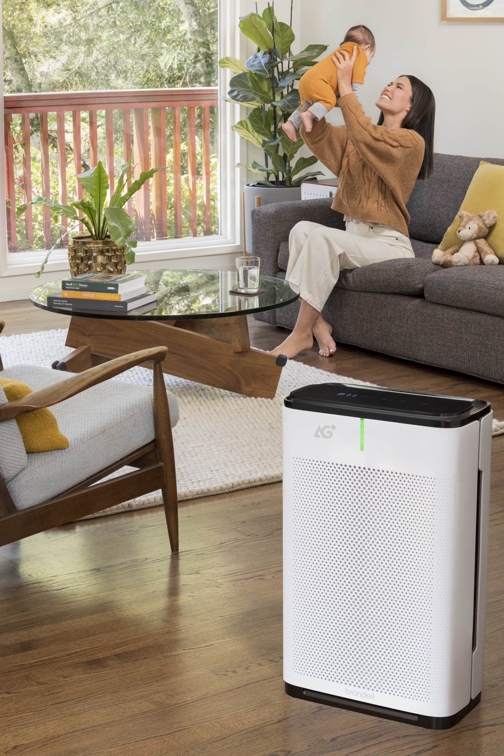 Brondell P700BB-W Pro Air Purifier Clean Air Filter With Aurabeat AG+ Technology for Bedroom, Home Office, Reduces Odor from Smoke and Pets, Includes Filters, 1655 Square Feet, White