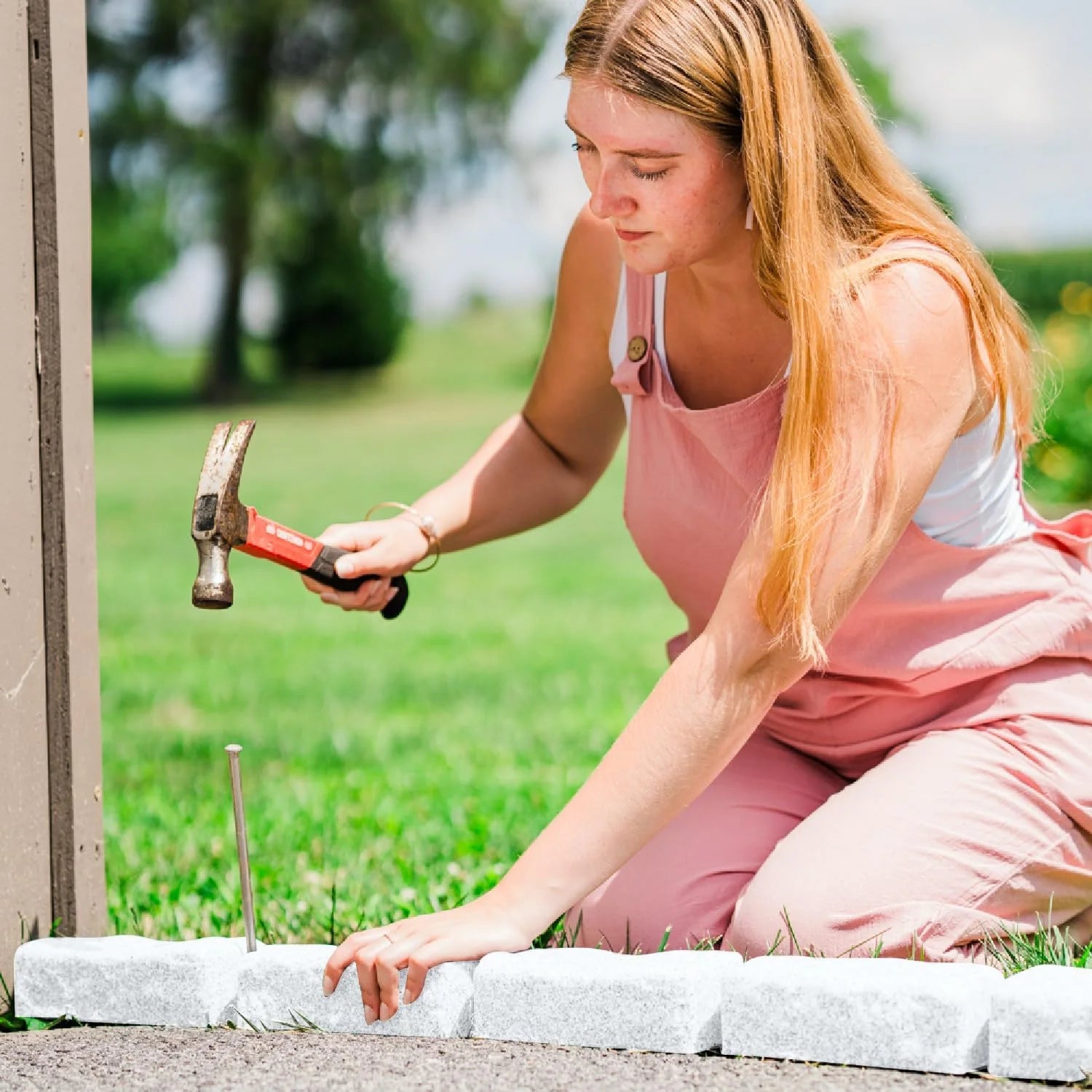Beuta Landscape Edging | Garden Edging Border | No Dig Faux Stone Bricks for Lawn Edging, Flower beds, Pathways & YardC 4 Packs | Each Section Has 6 Bricks 48" L x 4" W x 2.25" H |12 Spikes |Limewash