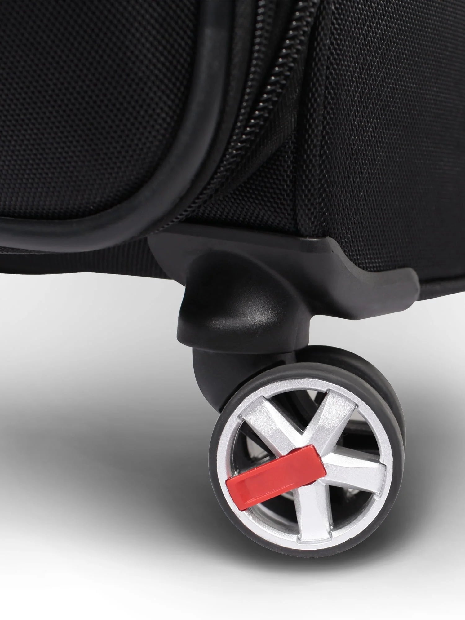 SwissTech Executive 29" 8-Wheel Softside Luggage, Black