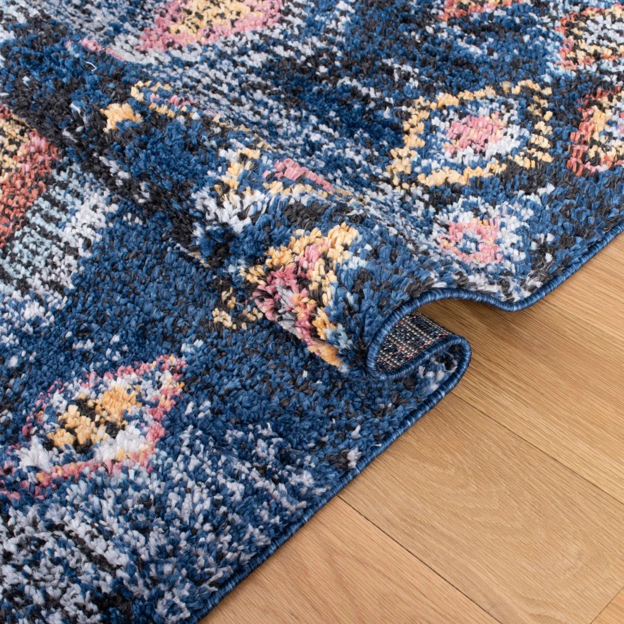SAFAVIEH Morocco Sloan Abstract Geometric Polyester Area Rug, Navy/Multi, 6'7" x 6'7" Square