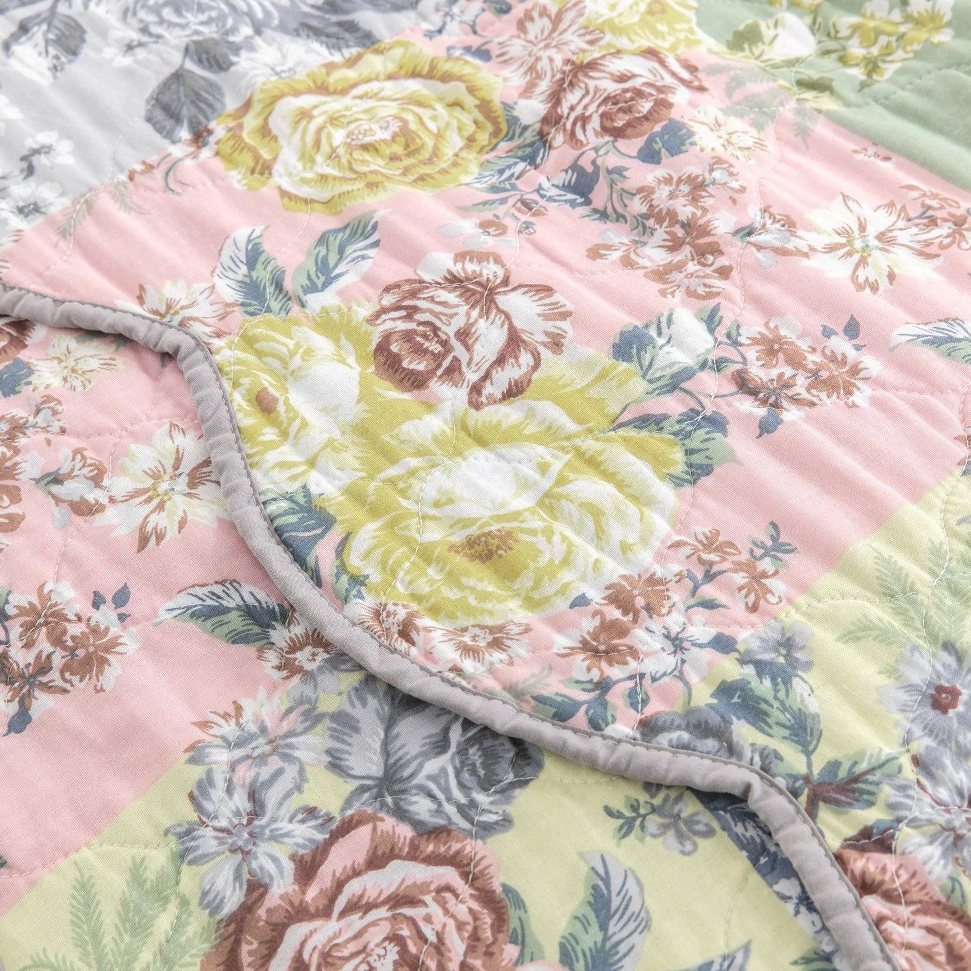 Eni 3 Piece California King Cotton Quilt Set, Pastel Blue Flower Design- Saltoro Sherpi