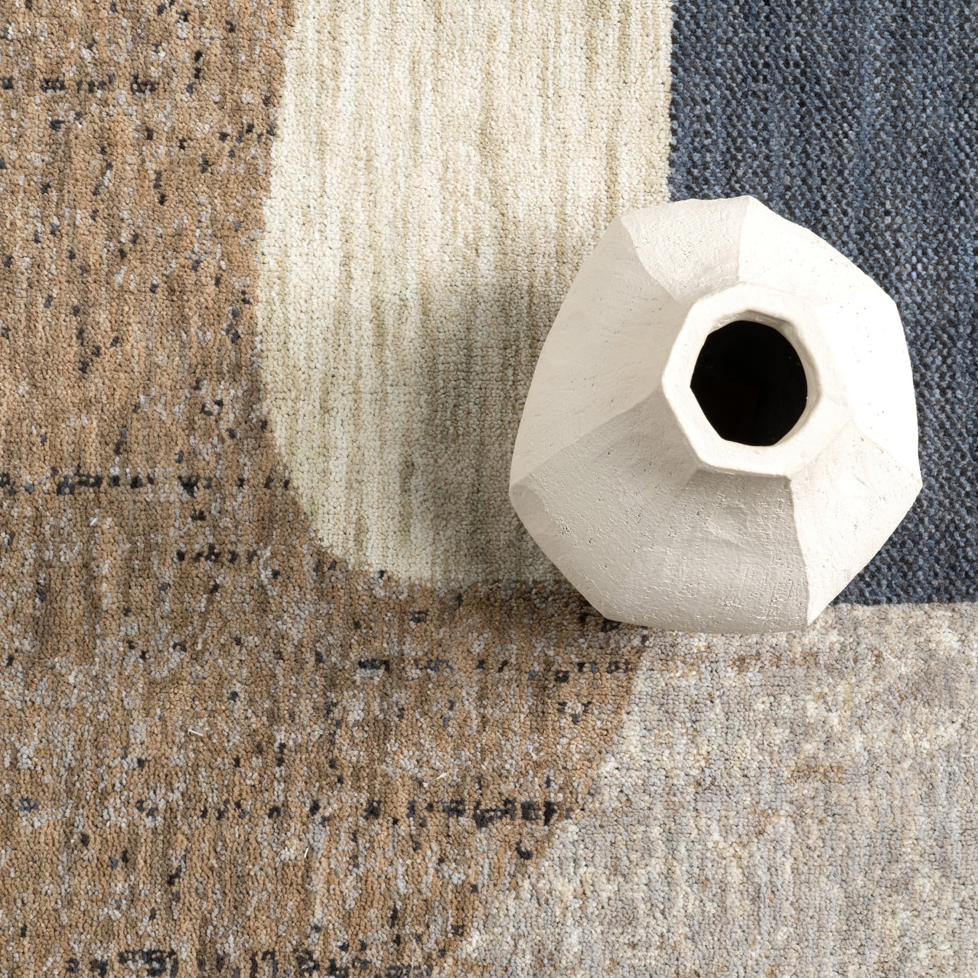 nuLOOM Ryanna Mid-Century Modern Abstract Area Rug, 2' 7" x 8', Runner, Ryanna Multicolor