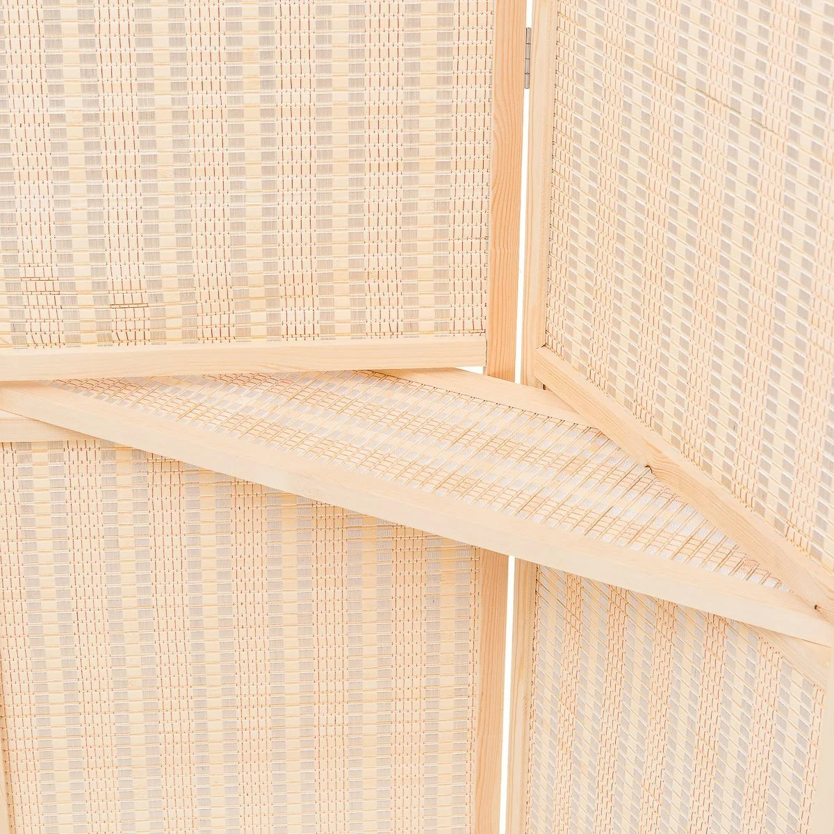 THY COLLECTIBLES Freestanding Wood Frame Woven Bamboo 4 Panels Hinged Privacy Panel Screen Partition Wall With 2 Display Shelves Holding Room Divider With Shelves-Bamboo (Brown)