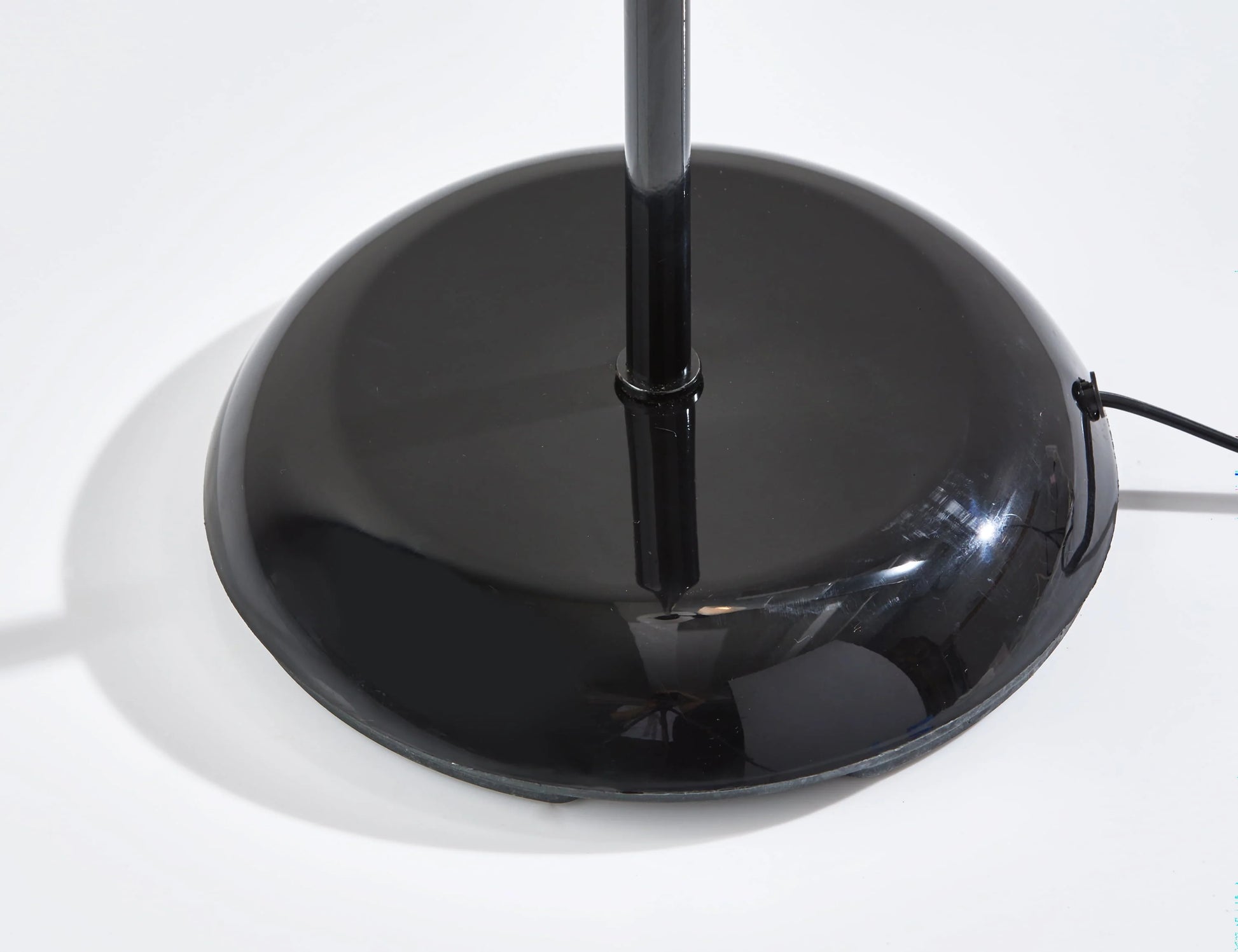 Mainstays 71" Floor Lamp, Black Plastic , Modern Styling for Young Adult Dorm or Adult Home Office.