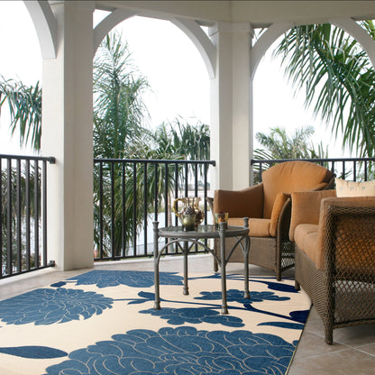 SAFAVIEH Courtyard Tyson Floral Indoor/Outdoor Area Rug, Beige/Blue, 9' x 12'