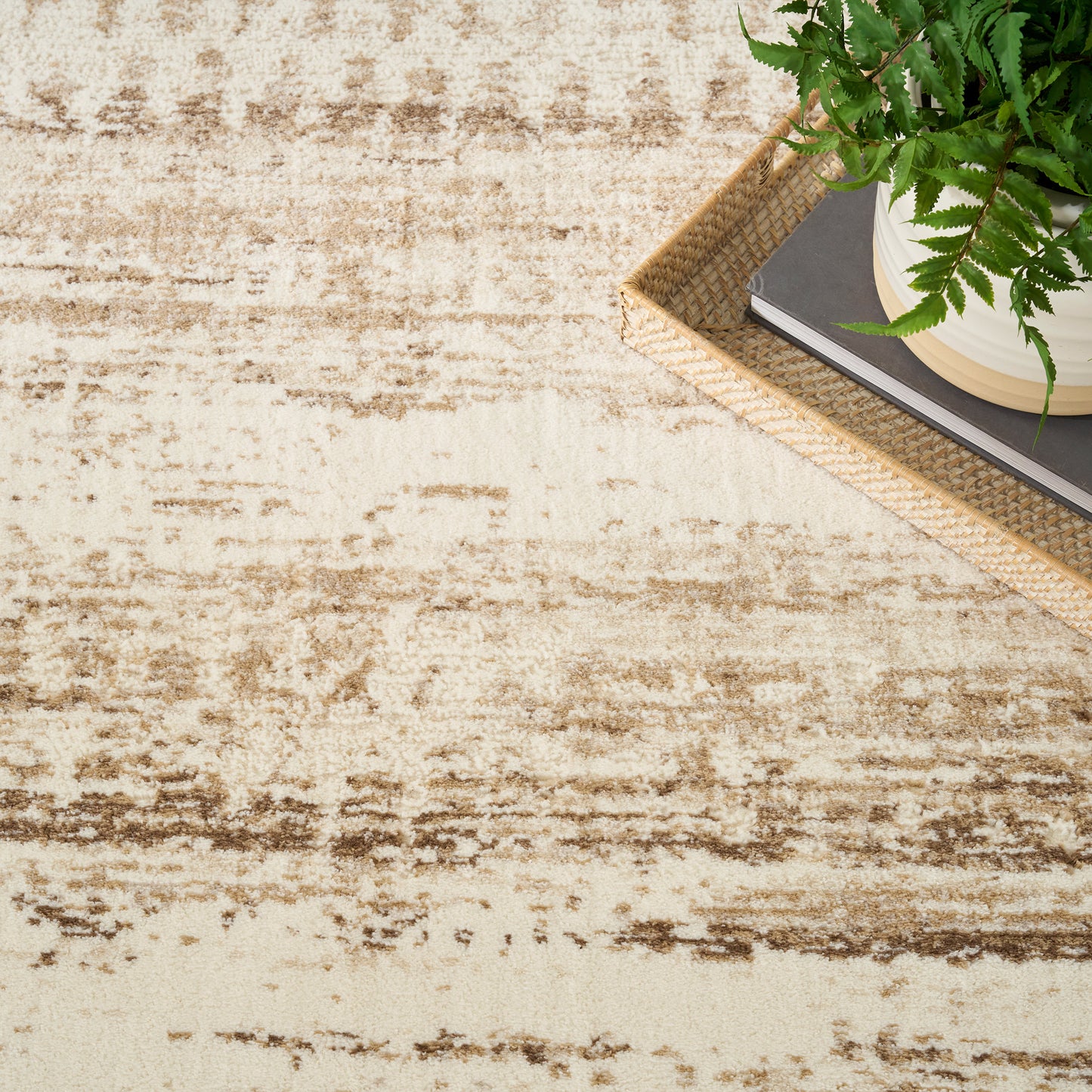 Nourison Briar Area Rug, Holly, 6’6” x 9’6”