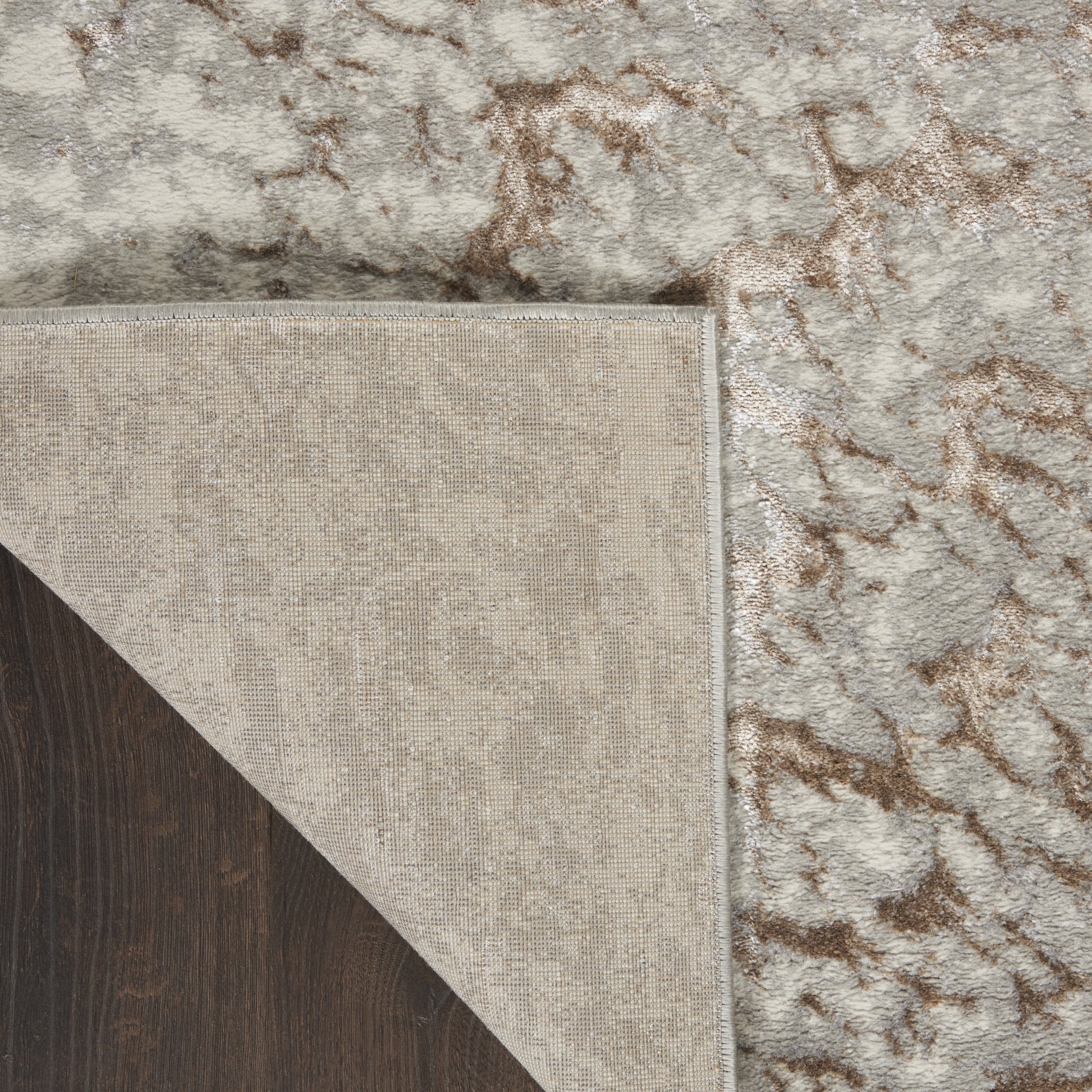 Inspire Me! Home Decor Metallic Abstract Grey Mocha 2'2" x 7'6" Area Rug, (2x8)