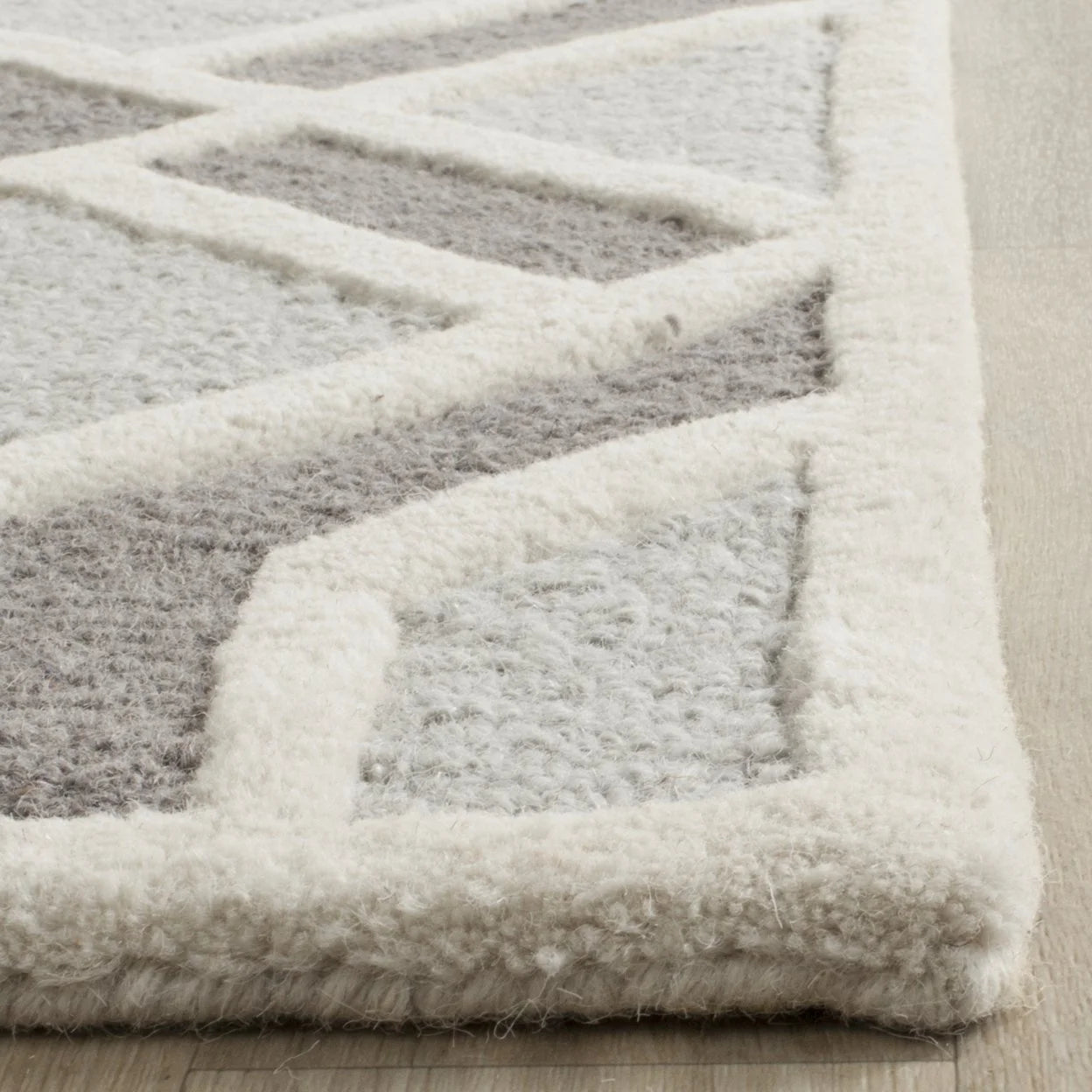 SAFAVIEH Cambridge Judith Geometric Wool Area Rug, Grey/Ivory, 8' x 10'