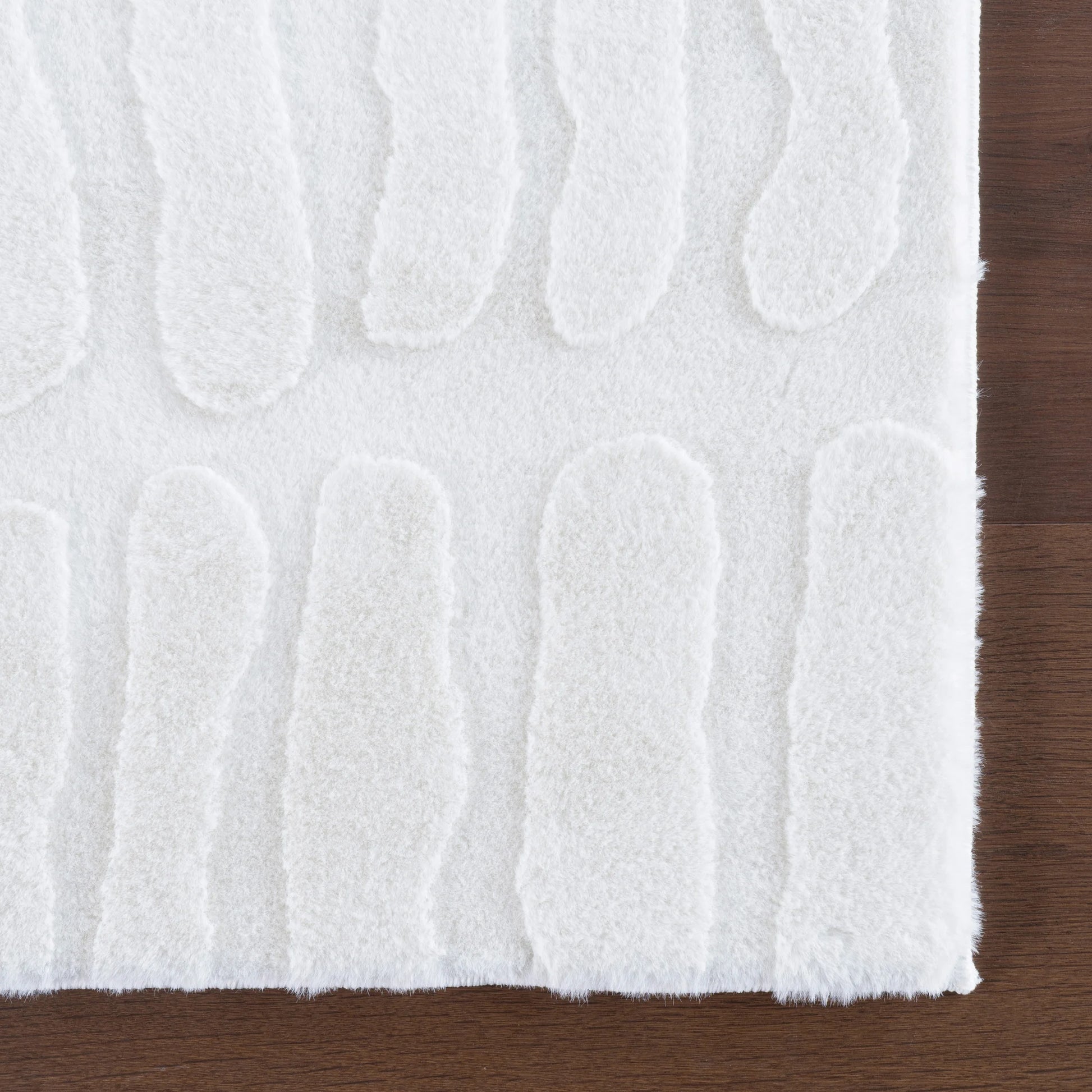 nuLOOM Tavina Solid Cloud Washable Area Rug, 5' x 8', Tavina Off-white