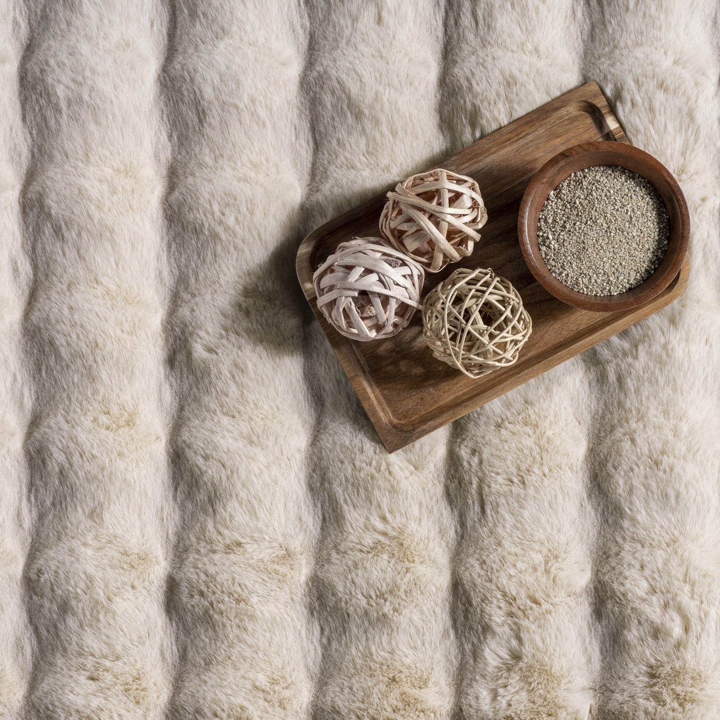 nuLOOM Jeni SuperiorWash Solid Faux Rabbit Machine Washable Area Rug, 2' 6" x 8', Runner, Jeni Grey