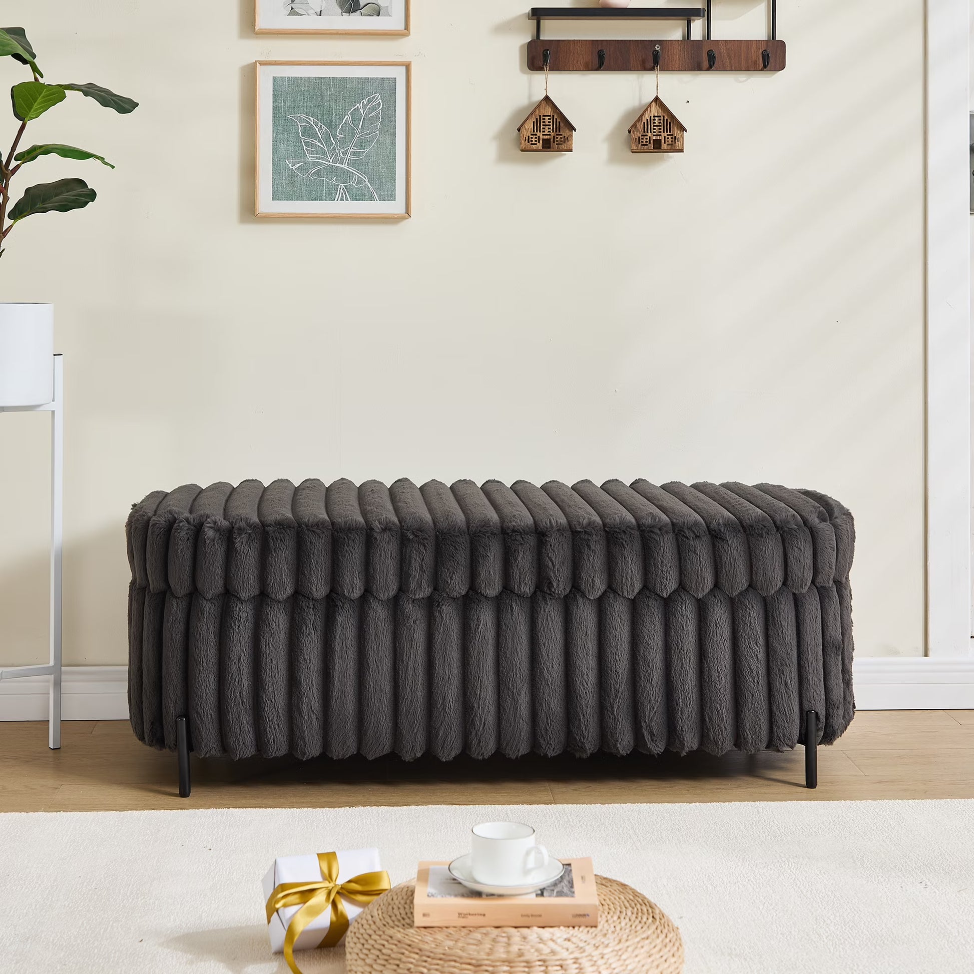 Shihatsusr 22.05" Wide Upholstered Round Pouf Ottoman Foot Rest with Black Metal Legs,Faux Fur Footstool for Living Room Bedroom Entryway,Black
