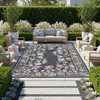 Laguna Indoor/Outdoor Area Rug, Beta Black, 6'6' x 9’6'