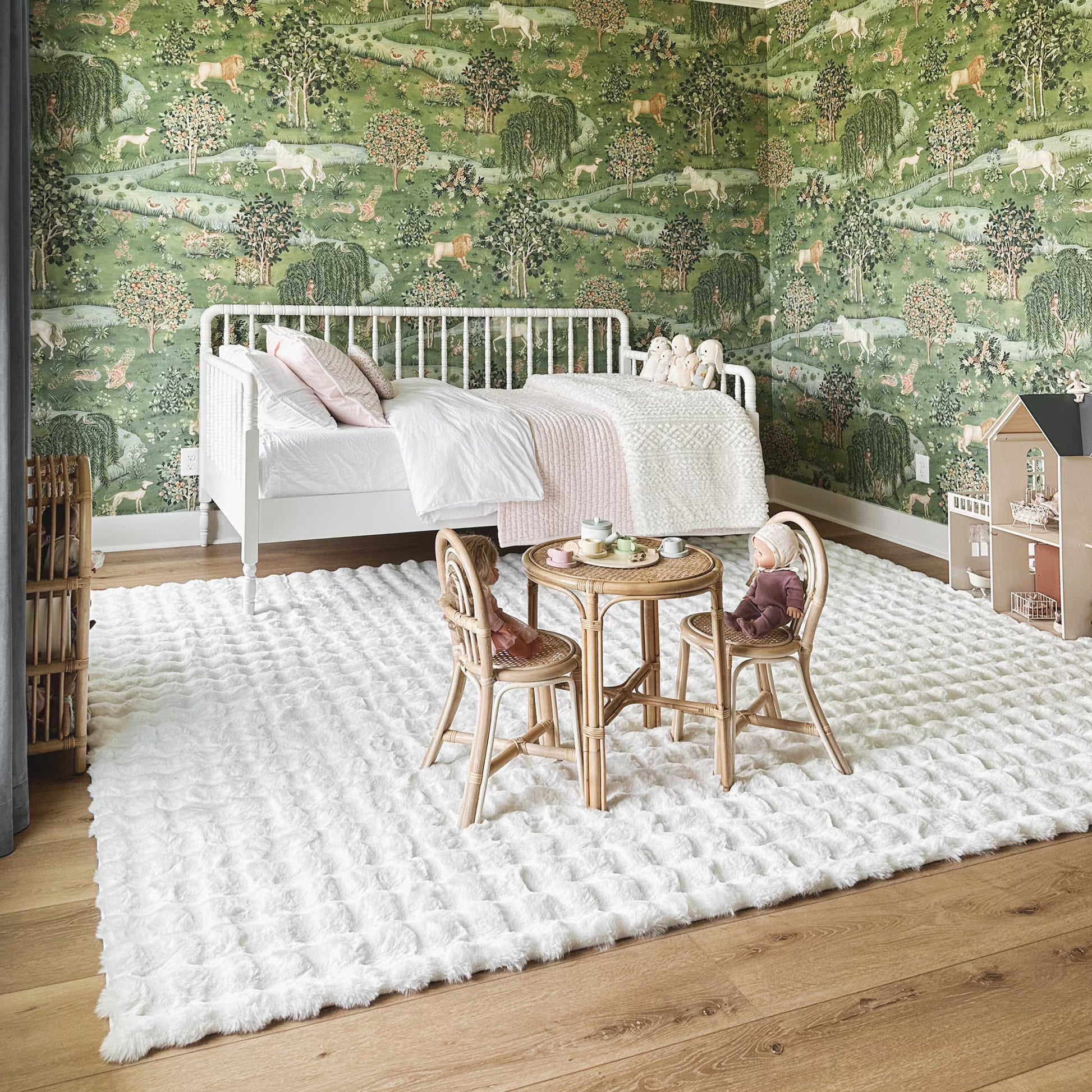 nuLOOM Jeni SuperiorWash Solid Faux Rabbit Machine Washable Area Rug, 2' 6" x 8', Runner, Jeni Grey