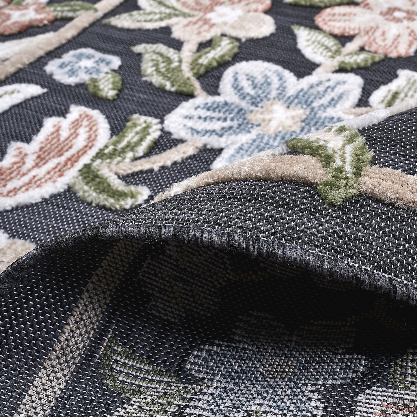Laguna Indoor/Outdoor Area Rug, Beta Black, 5'3' x 7'