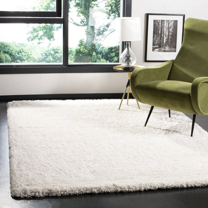 SAFAVIEH Royal Hartley Solid Plush Shag Area Rug, Silver, 6'7" x 6'7" Square