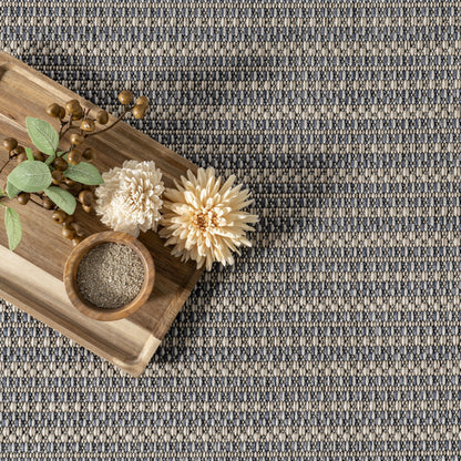 nuLOOM Antonella Bordered Solid Indoor/Outdoor Area Rug, 8' x 10', Beige