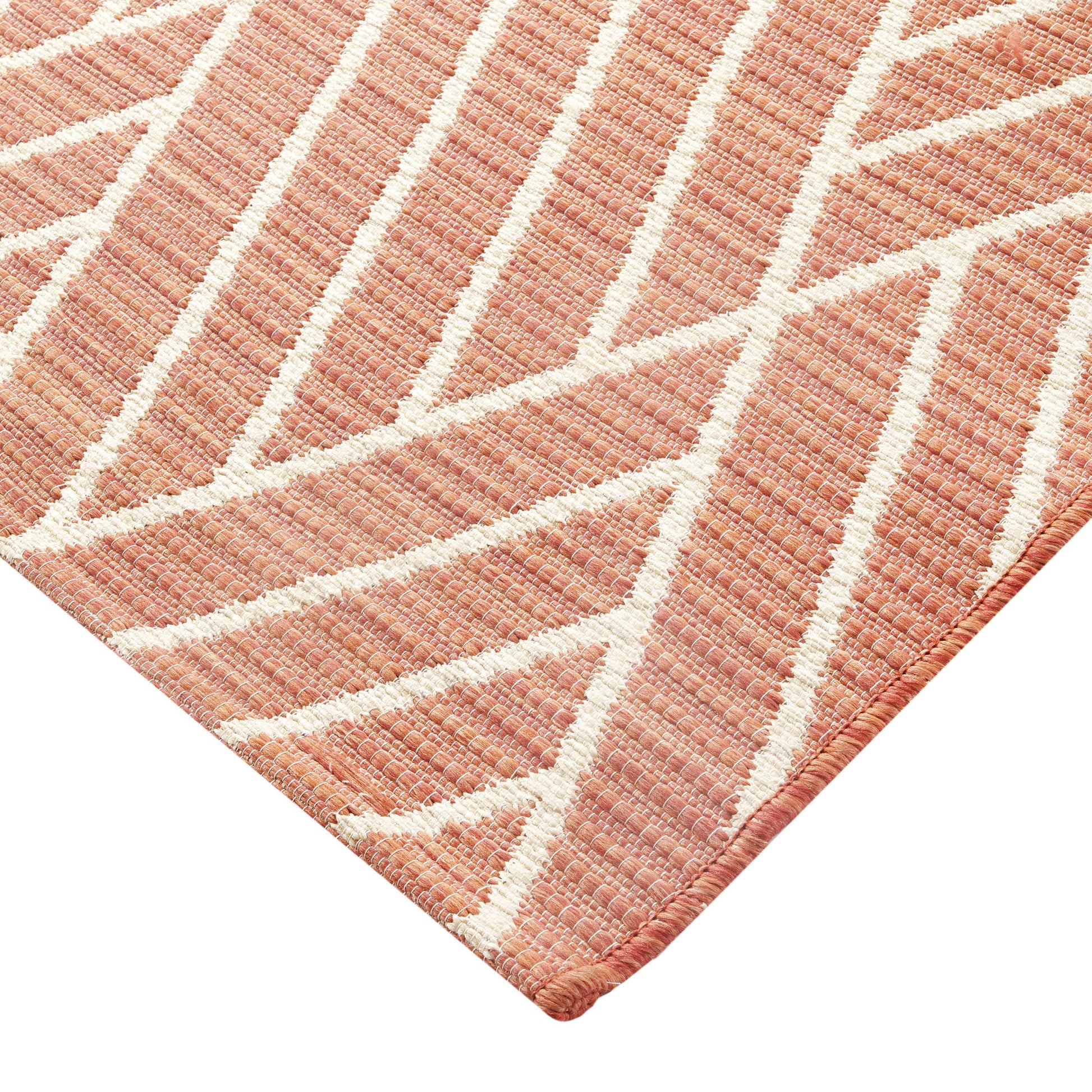 Better Homes & Gardens 7' x 10' Coral Diamond Outdoor Rug