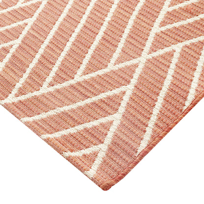 Better Homes & Gardens 7' x 10' Coral Diamond Outdoor Rug