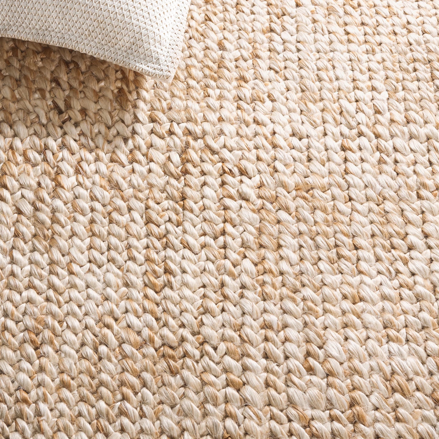 SAFAVIEH Natural Fiber Alayna Solid Area Rug, Natural/Bleach, 8' x 10'