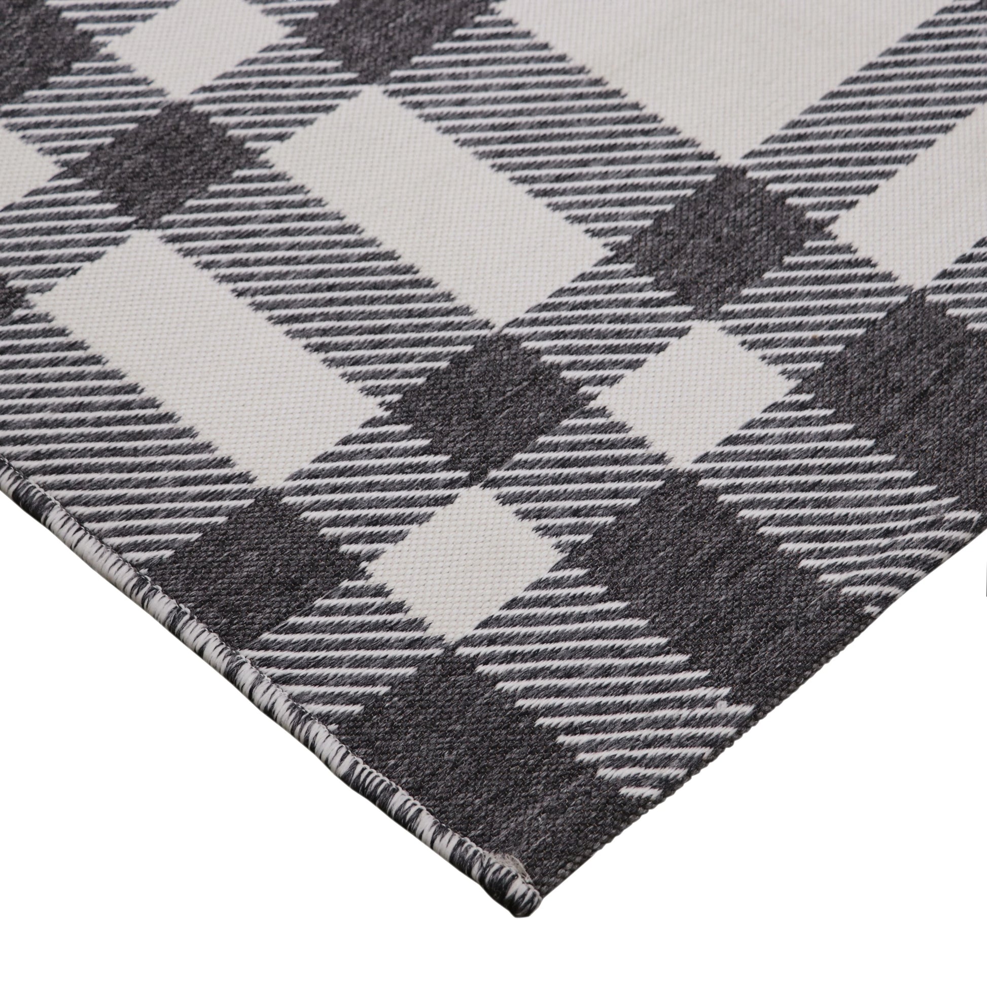 Better Homes & Gardens Buffalo Plaid Reversible Rug, Black/White, 7' x 10'