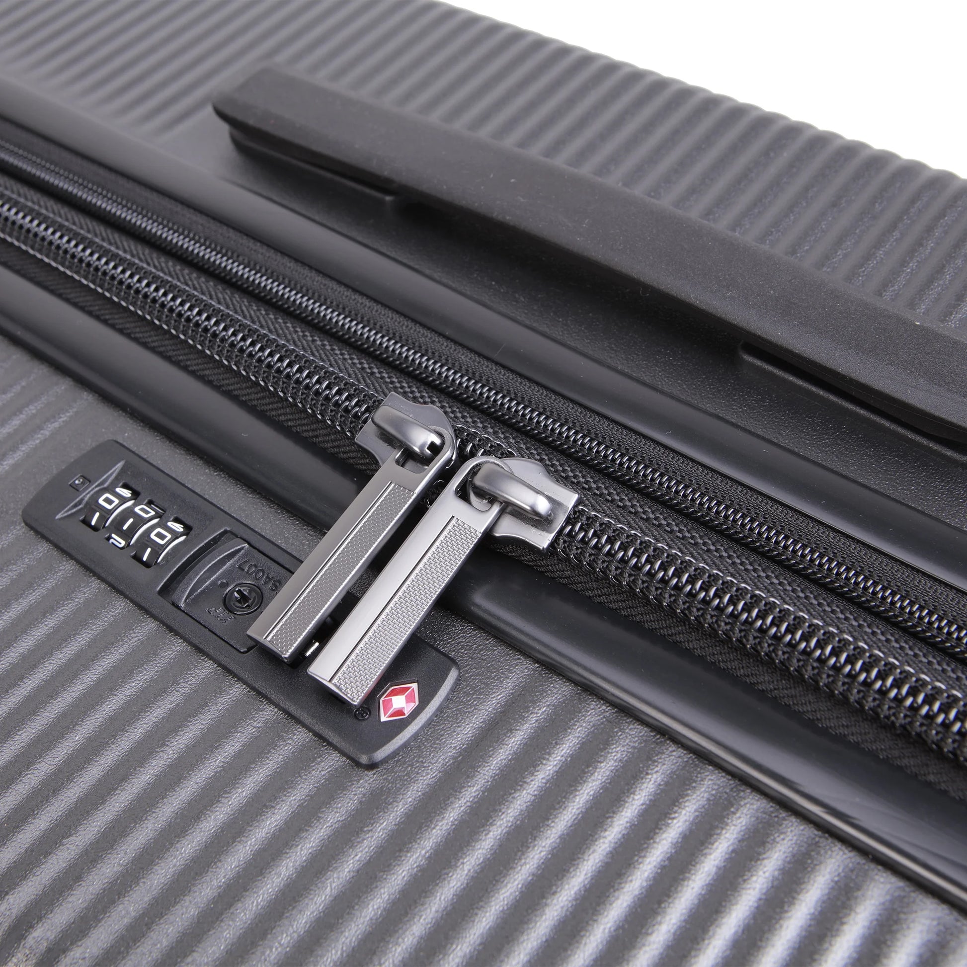 btL 20-inch Expandable Hardside Carry-on Upright Luggage, Black