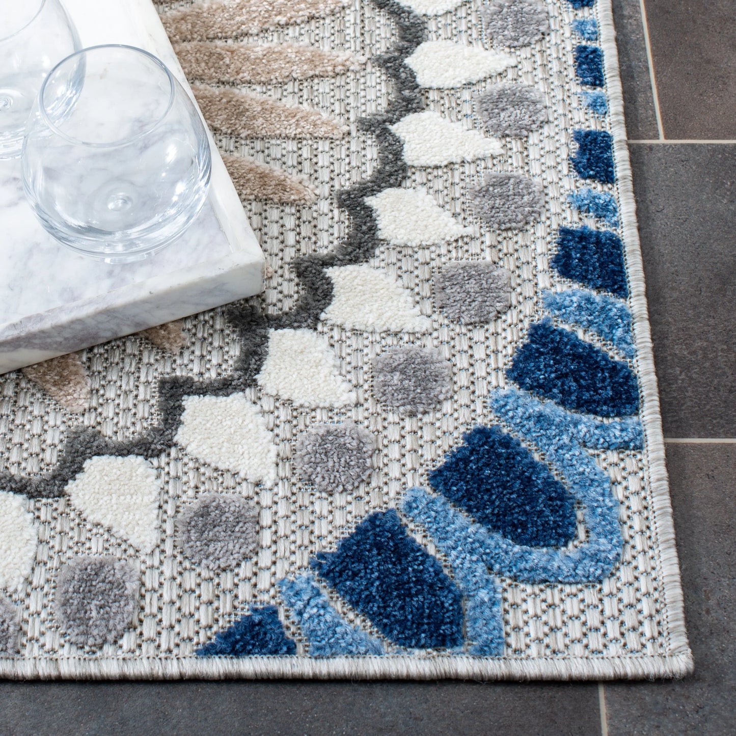 SAFAVIEH Cabana Brynn Indoor/Outdoor Area Rug, Grey/Blue, 5' x 8'