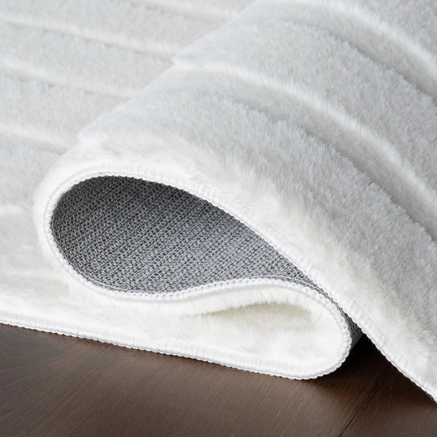 nuLOOM Tavina Solid Cloud Washable Area Rug, 5' x 8', Tavina Off-white