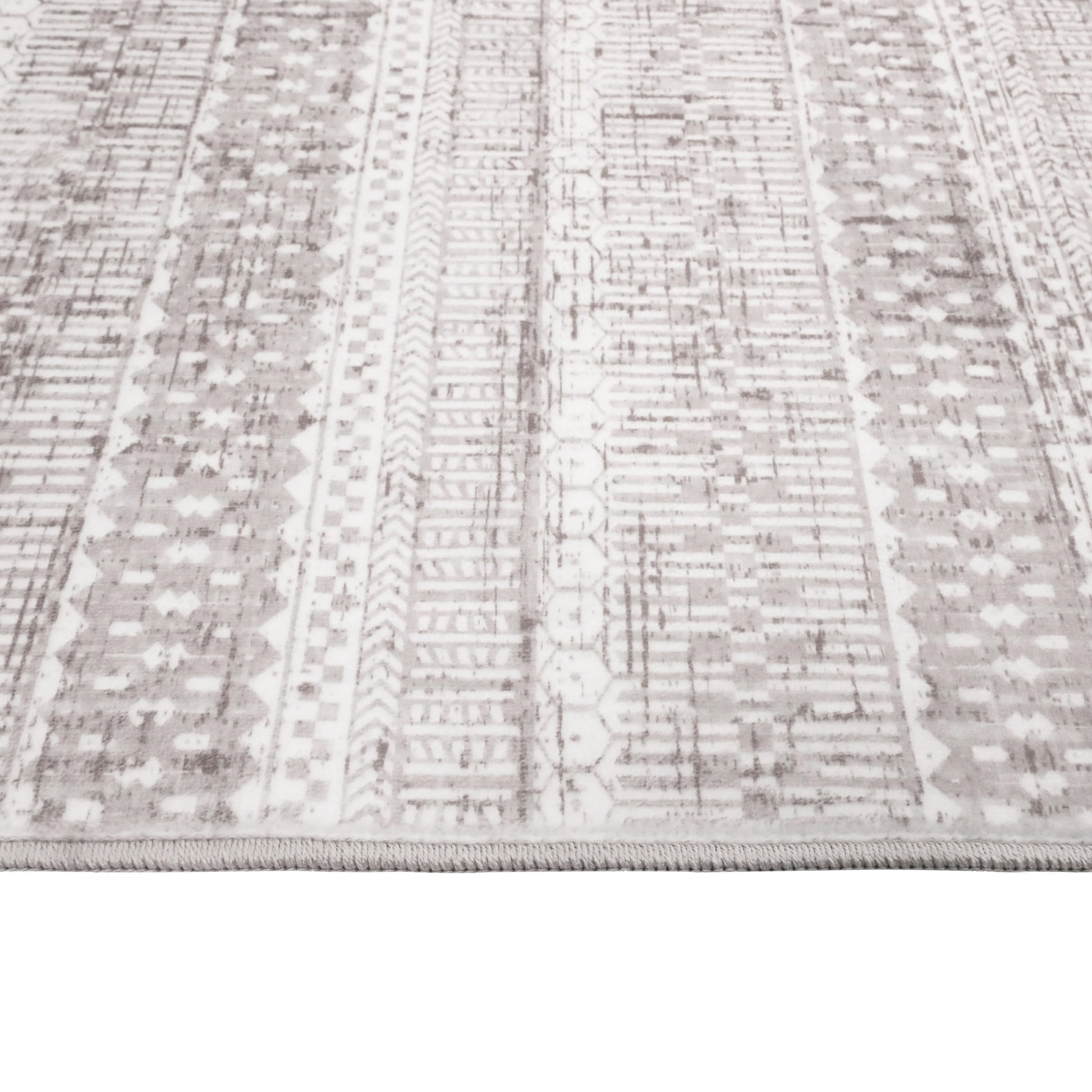 Wyatt & Ash Washable Indoor Area Rug, Oakley 7'10' x 10'