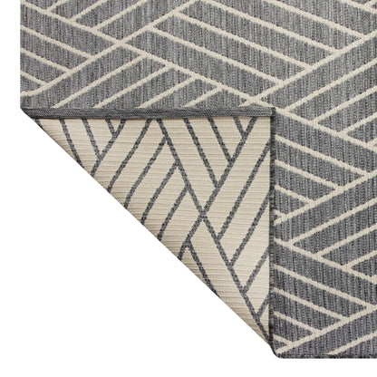 Better Homes & Gardens, Diamond Outdoor Rug - 7"x 10" - Charcoal