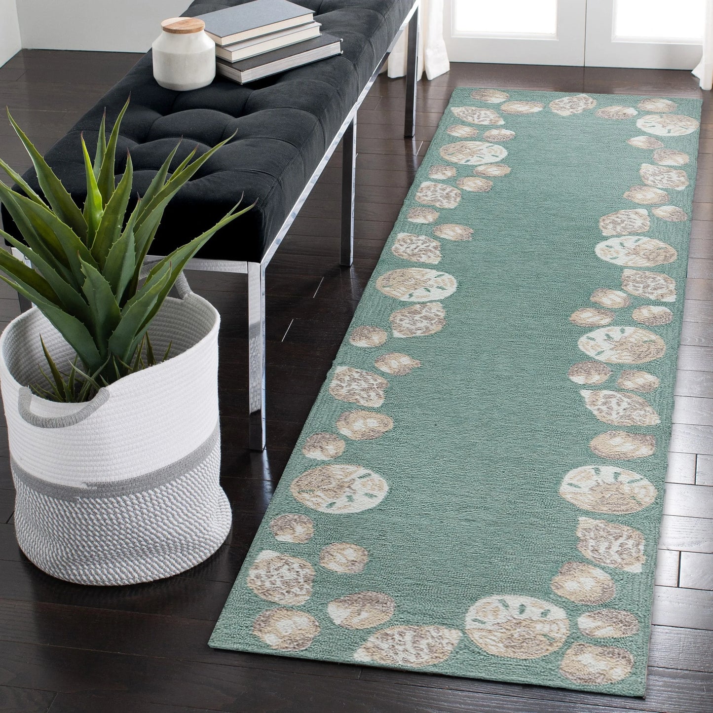 Liora Manne Capri Area Rug Aqua Seashell Border Indoor Outdoor Weather Resistant