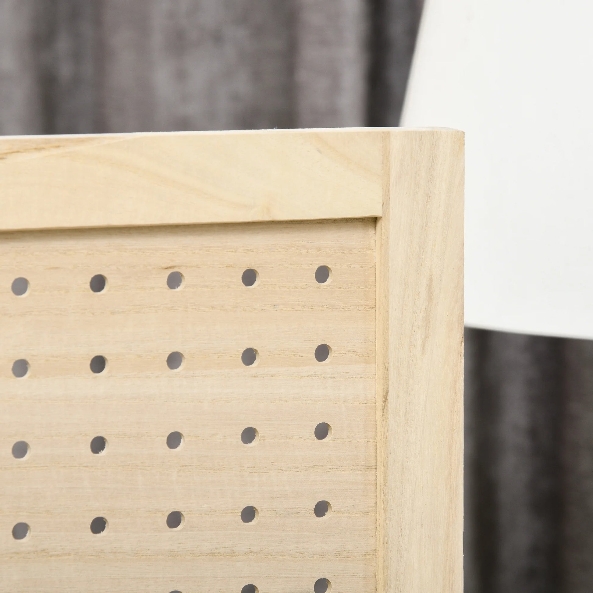 HOMCOM 4.7' 3 Panel Room Divider with Pegboard Display for Indoor, Natural