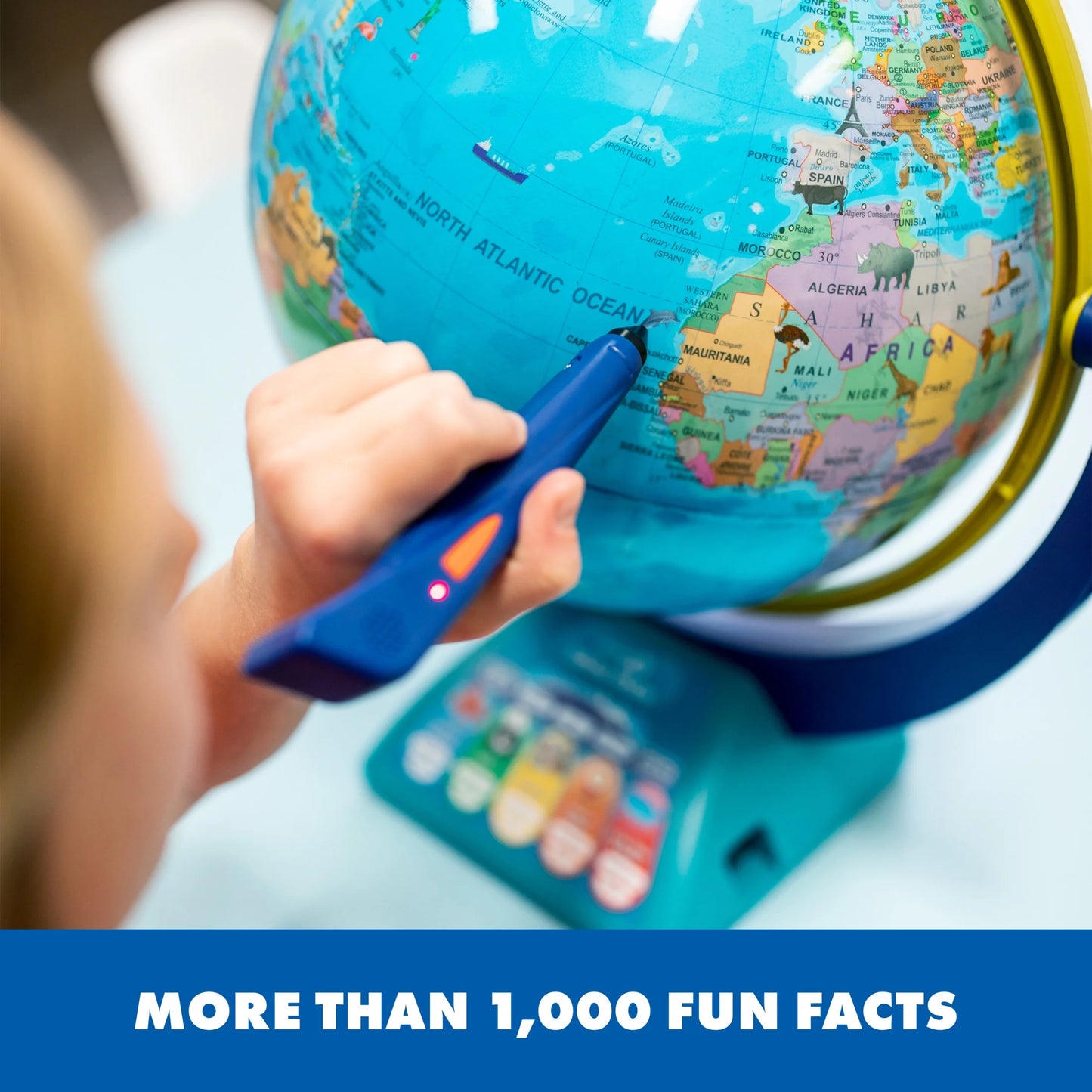Educational Insights GeoSafari Jr. Talking Globe Featuring Bindi Irwin, Interactive Electronic Globe for Children Ages 4 Years and up