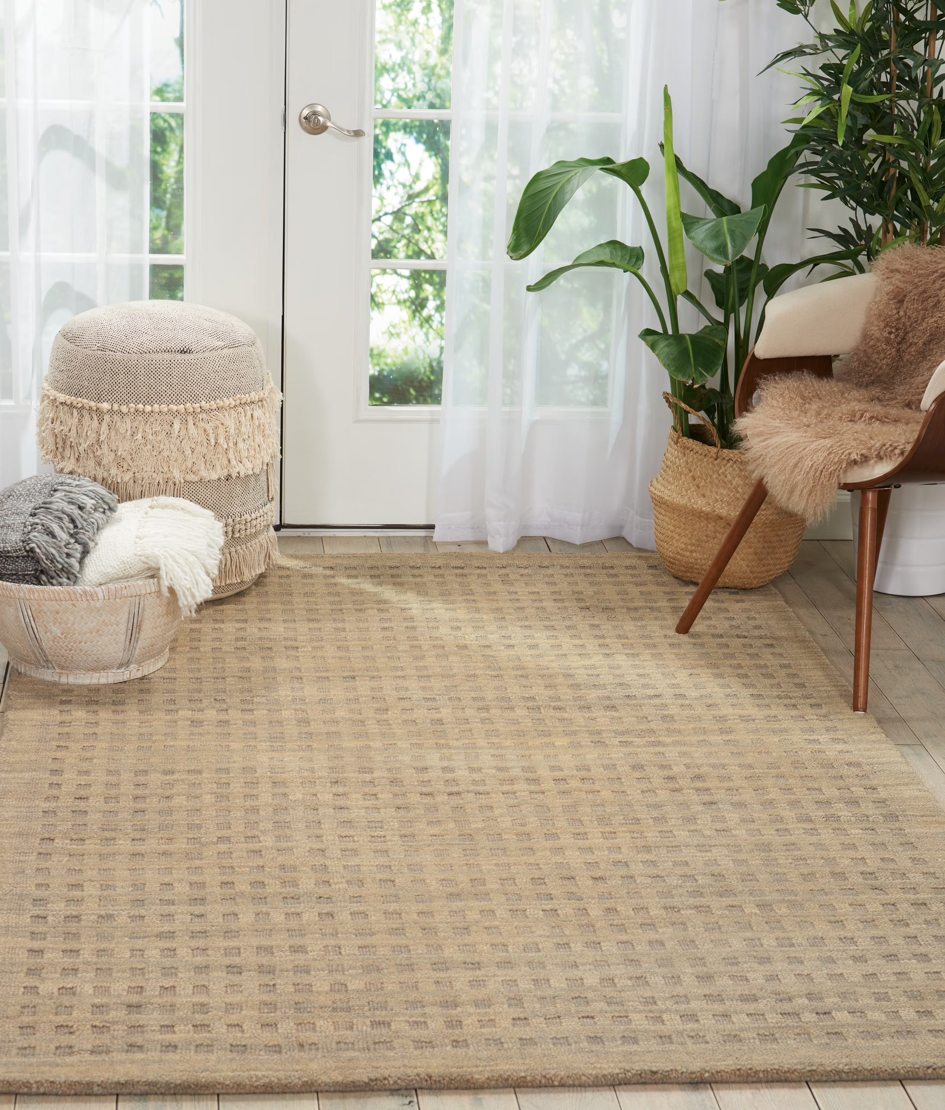 Nourison Perris Solid Charcoal 3'9" x 5'9" Area Rug, (4x6)