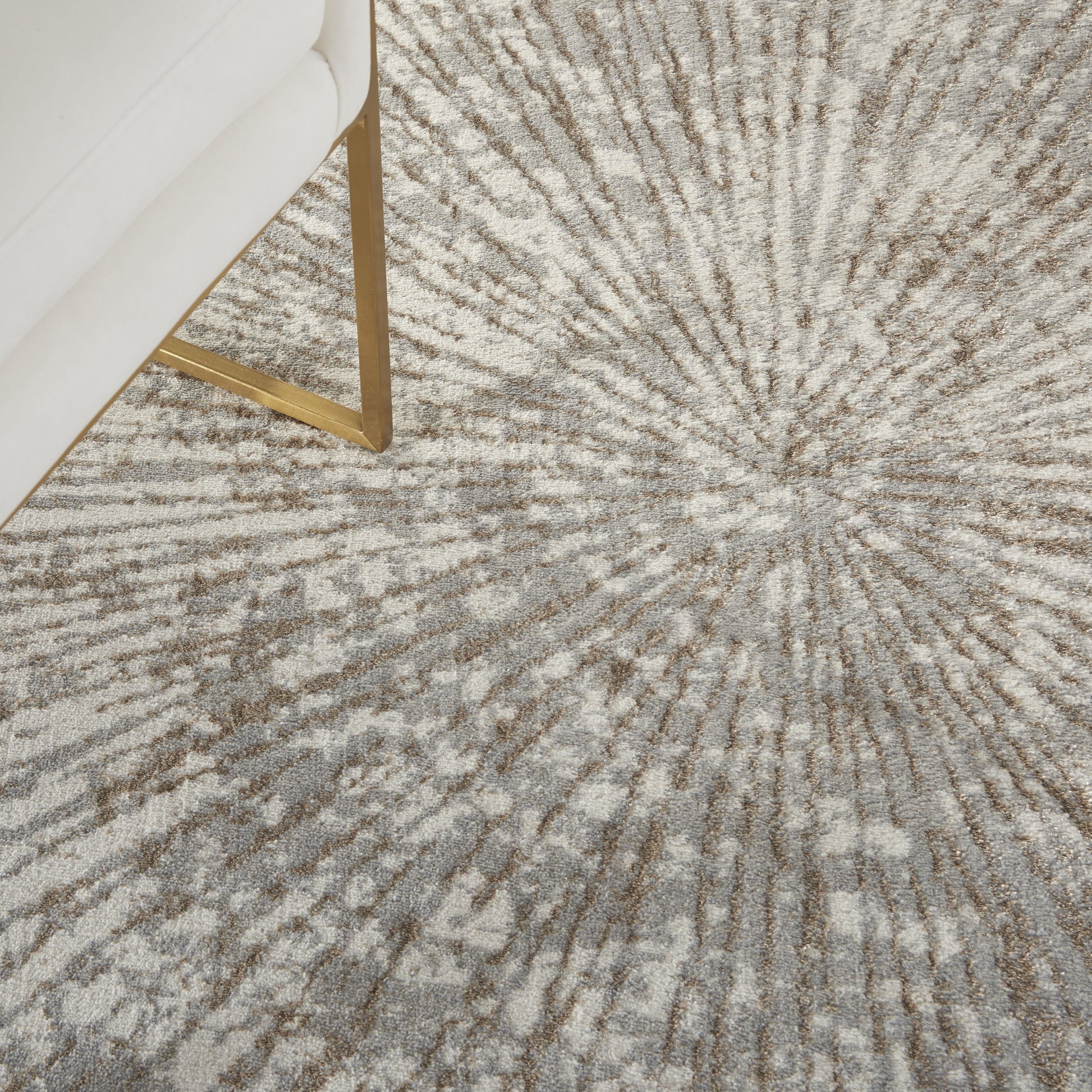 Inspire Me! Home Décor Metallic Abstract Grey Mocha 5'3" x 7'3" Area Rug, (5x7)