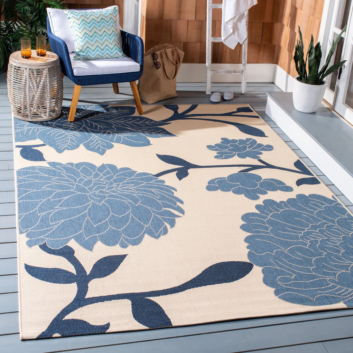 SAFAVIEH Courtyard Tyson Floral Indoor/Outdoor Area Rug, Beige/Blue, 9' x 12'