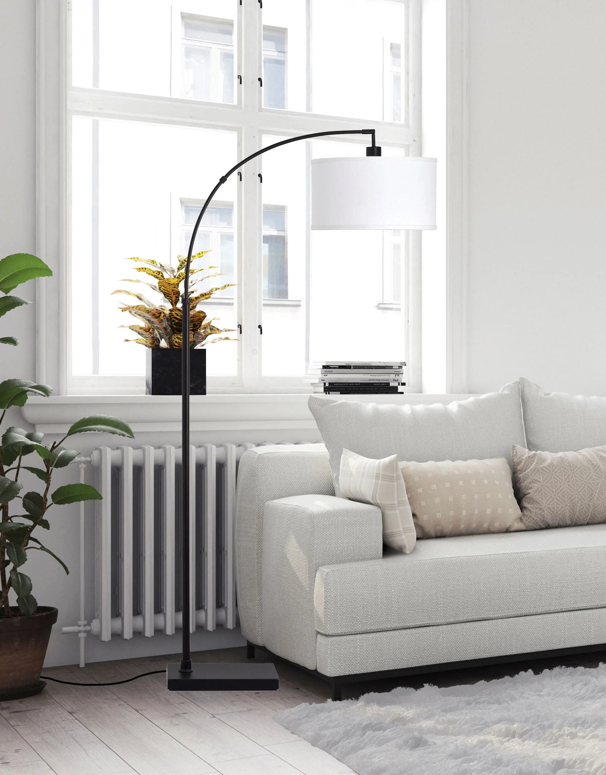 Better Homes Gardens 71"H Black Metal Arc Floor Lamp, Classic, Adult Home Office